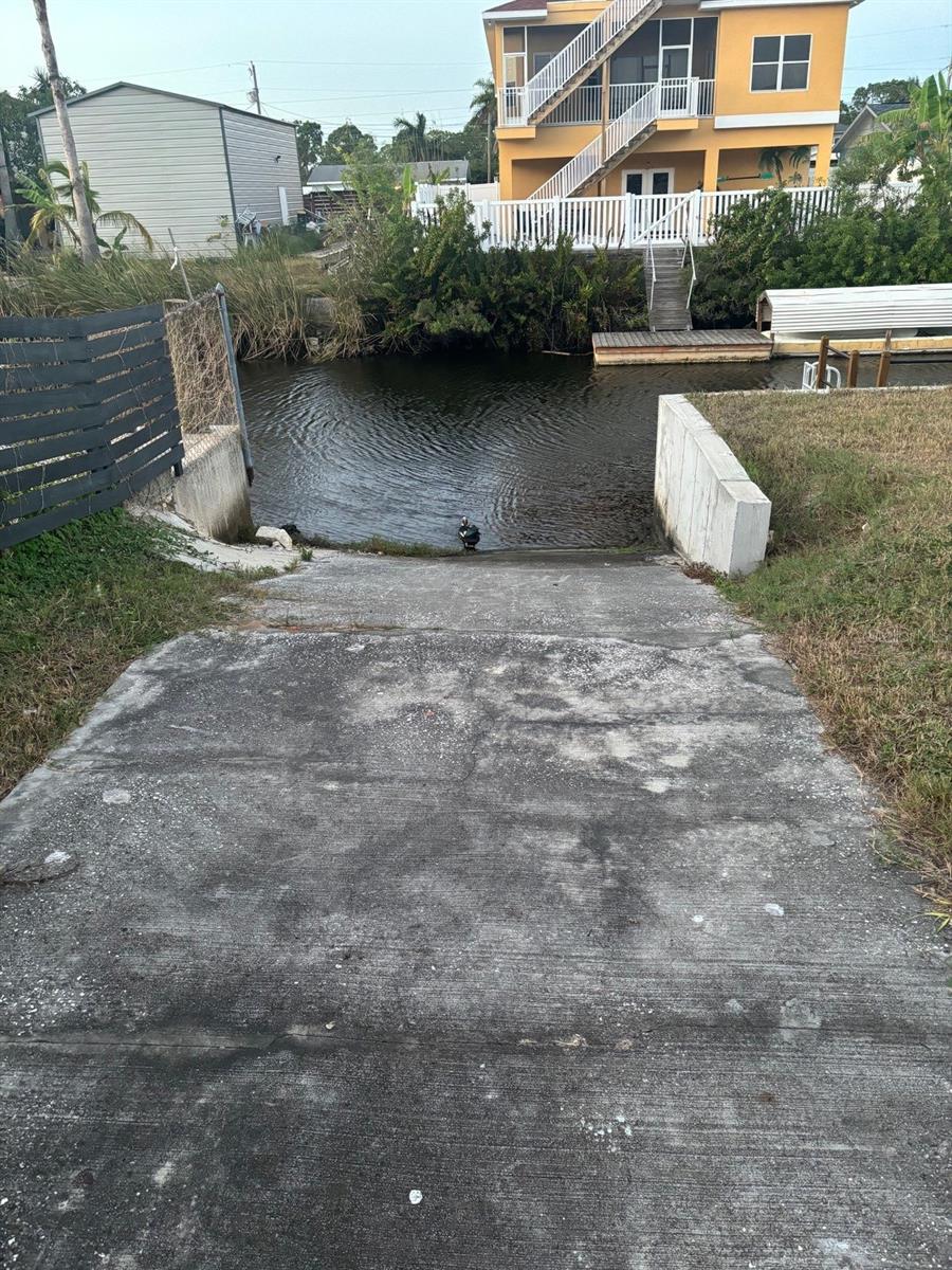 Image 11 of 14 For 7325 Maryland Avenue