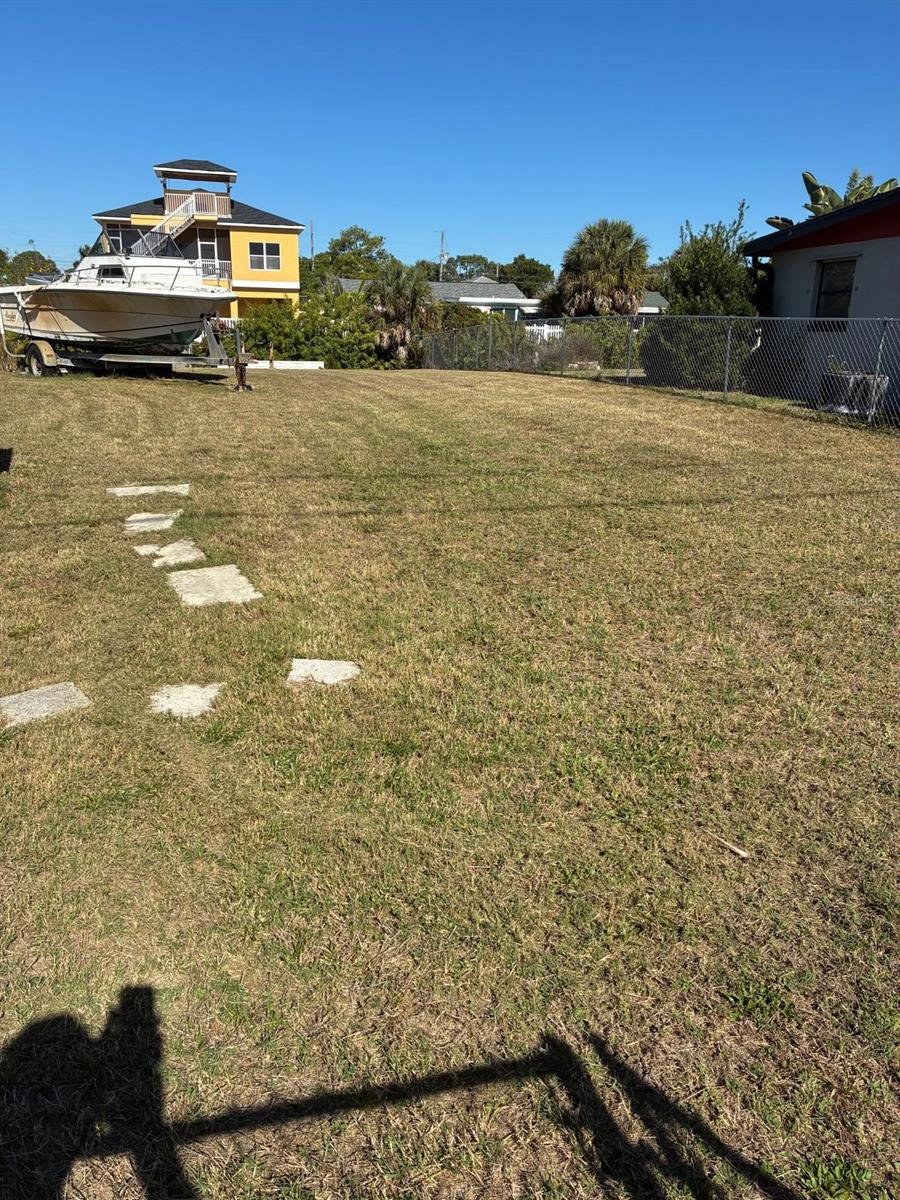 Image 3 of 14 For 7325 Maryland Avenue