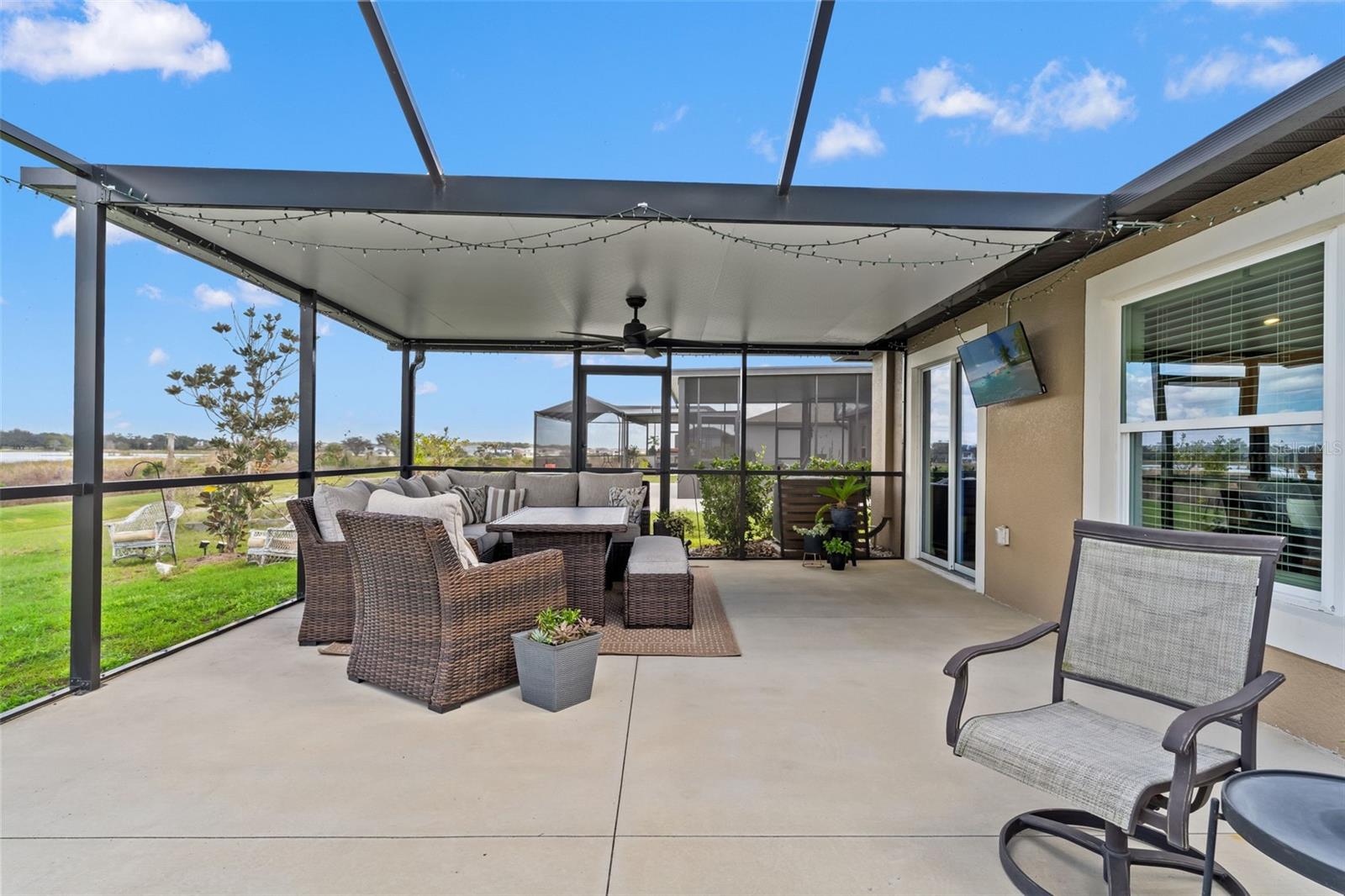 Image 10 of 66 For 31713 Sun Kettle Loop