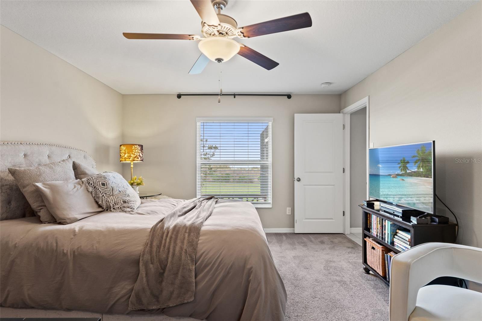 Image 23 of 66 For 31713 Sun Kettle Loop