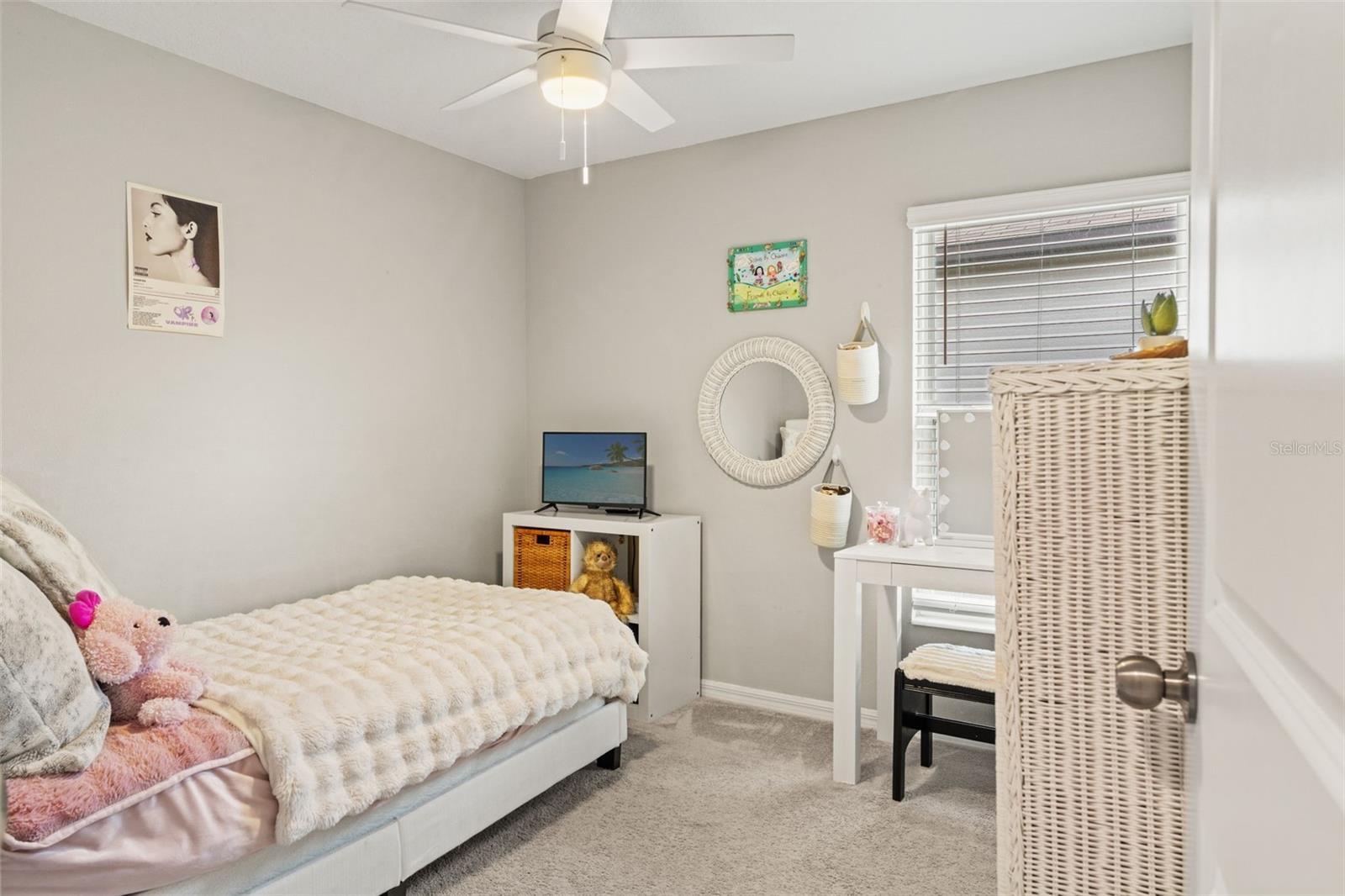 Image 26 of 66 For 31713 Sun Kettle Loop