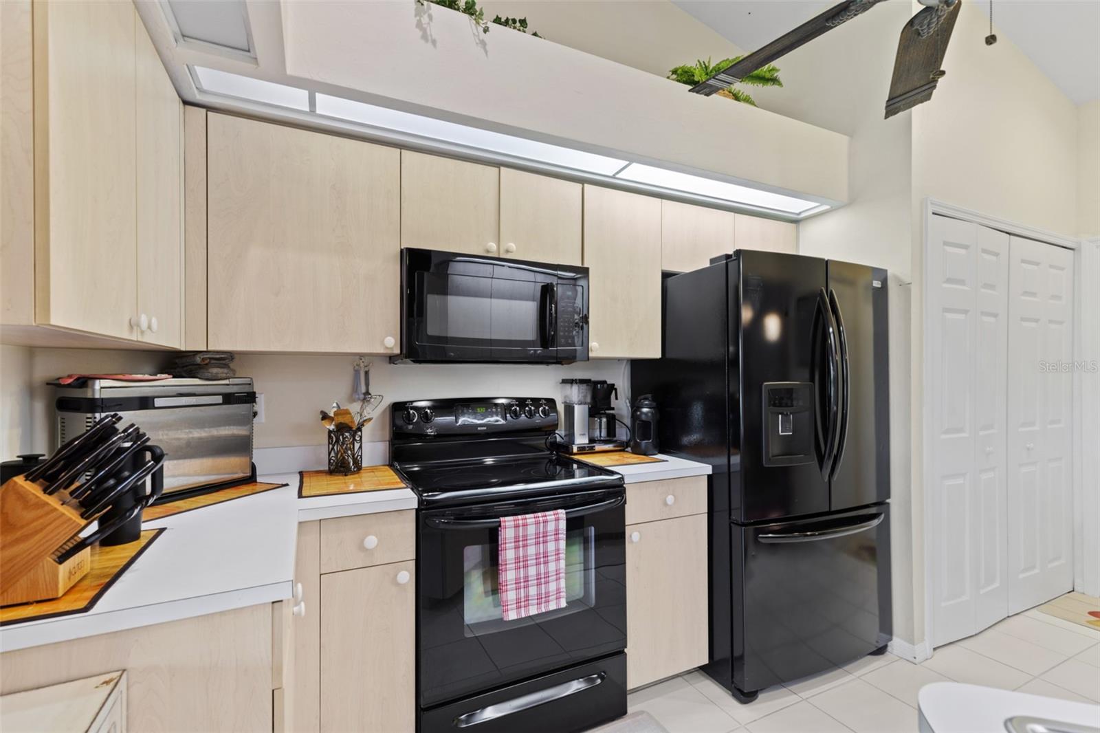 Image 14 of 28 For 2114 8th Place