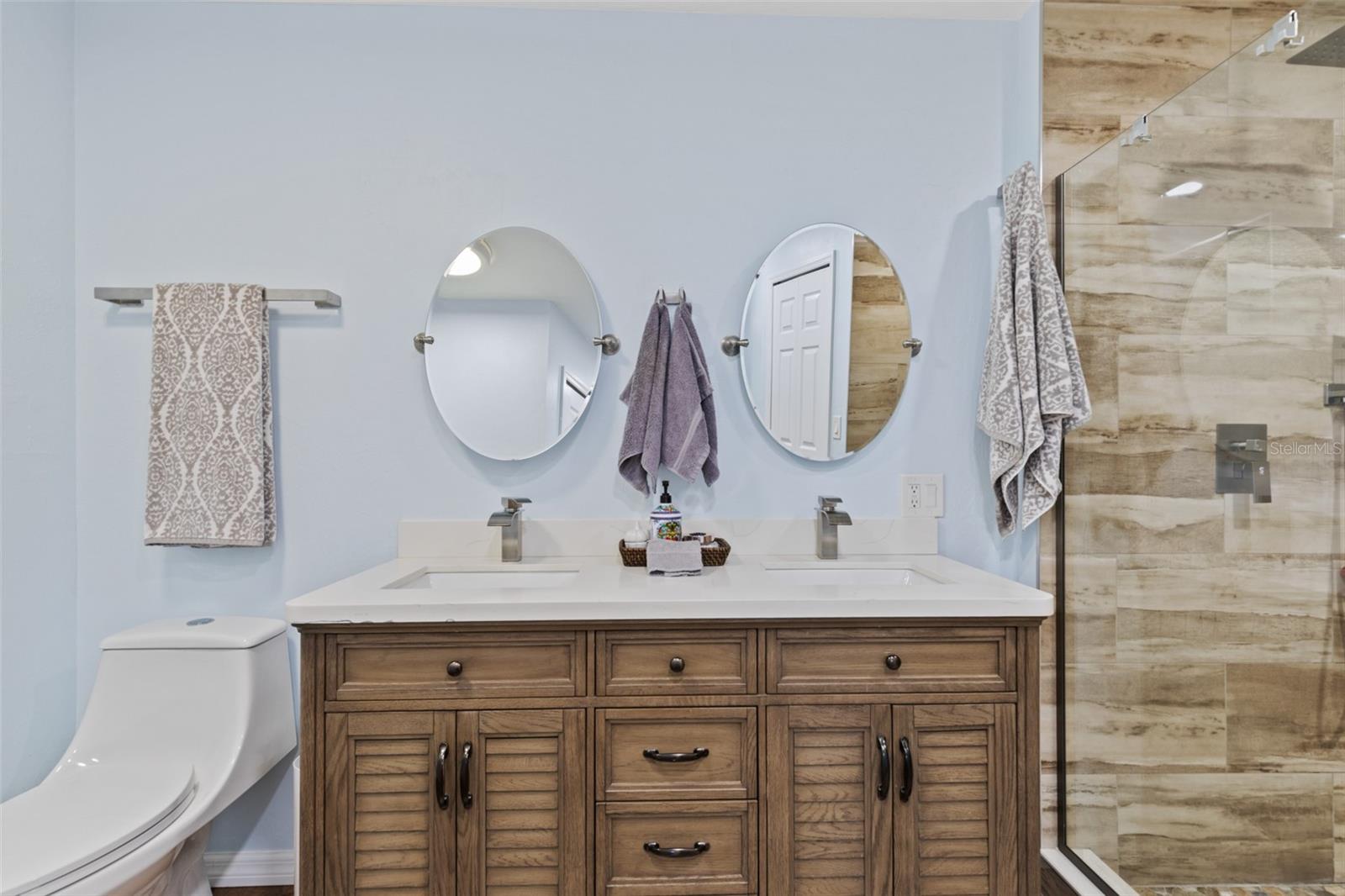 Image 2 of 28 For 2114 8th Place