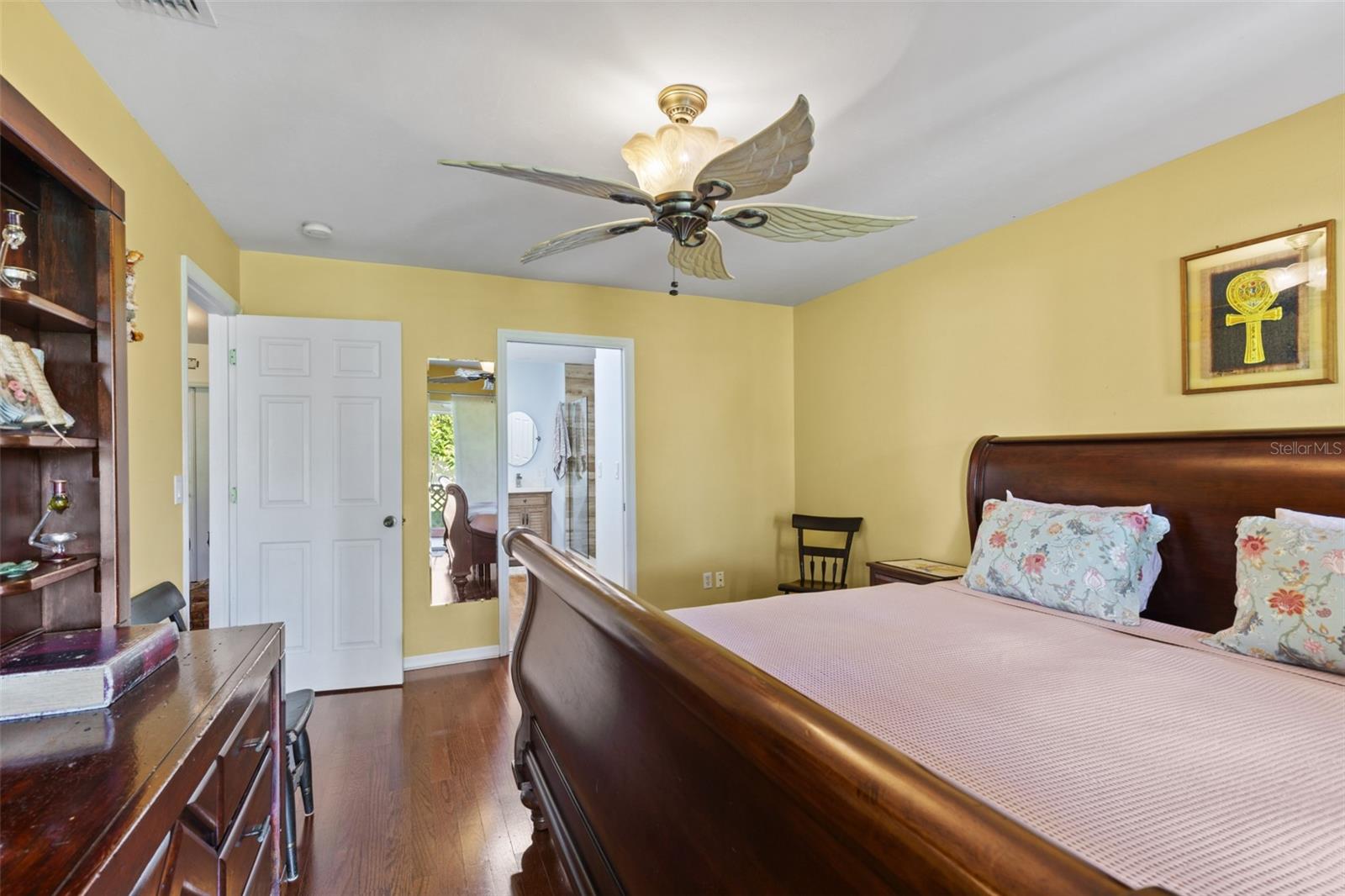 Image 4 of 28 For 2114 8th Place