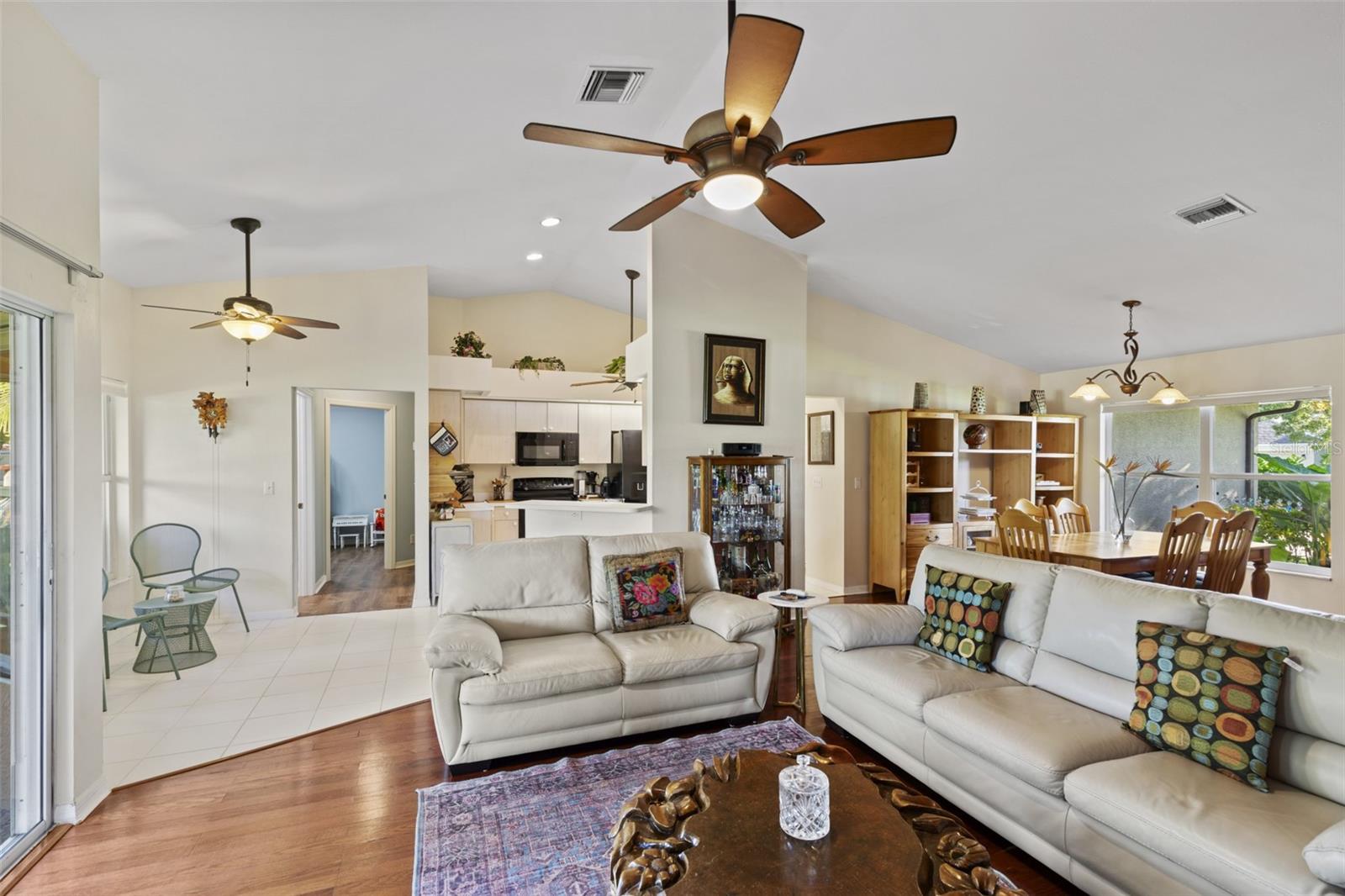 Image 9 of 28 For 2114 8th Place