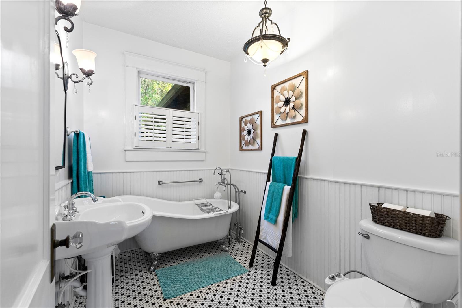 Image 22 of 97 For 1011 Broad Street