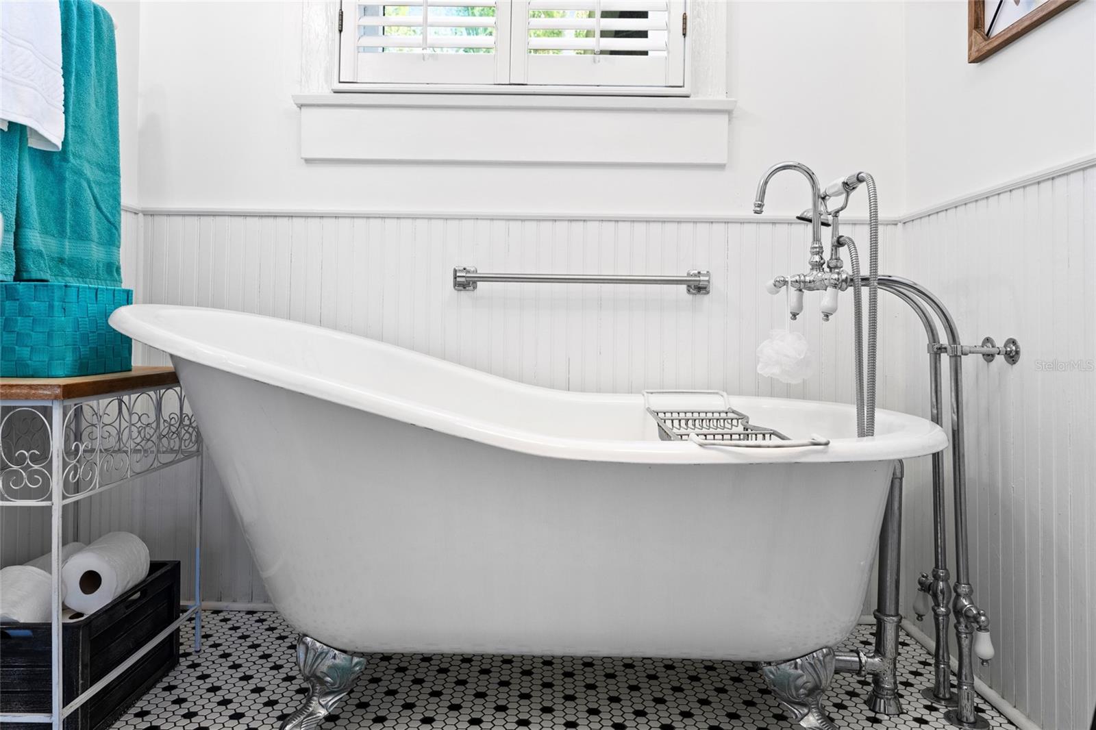 Image 23 of 97 For 1011 Broad Street