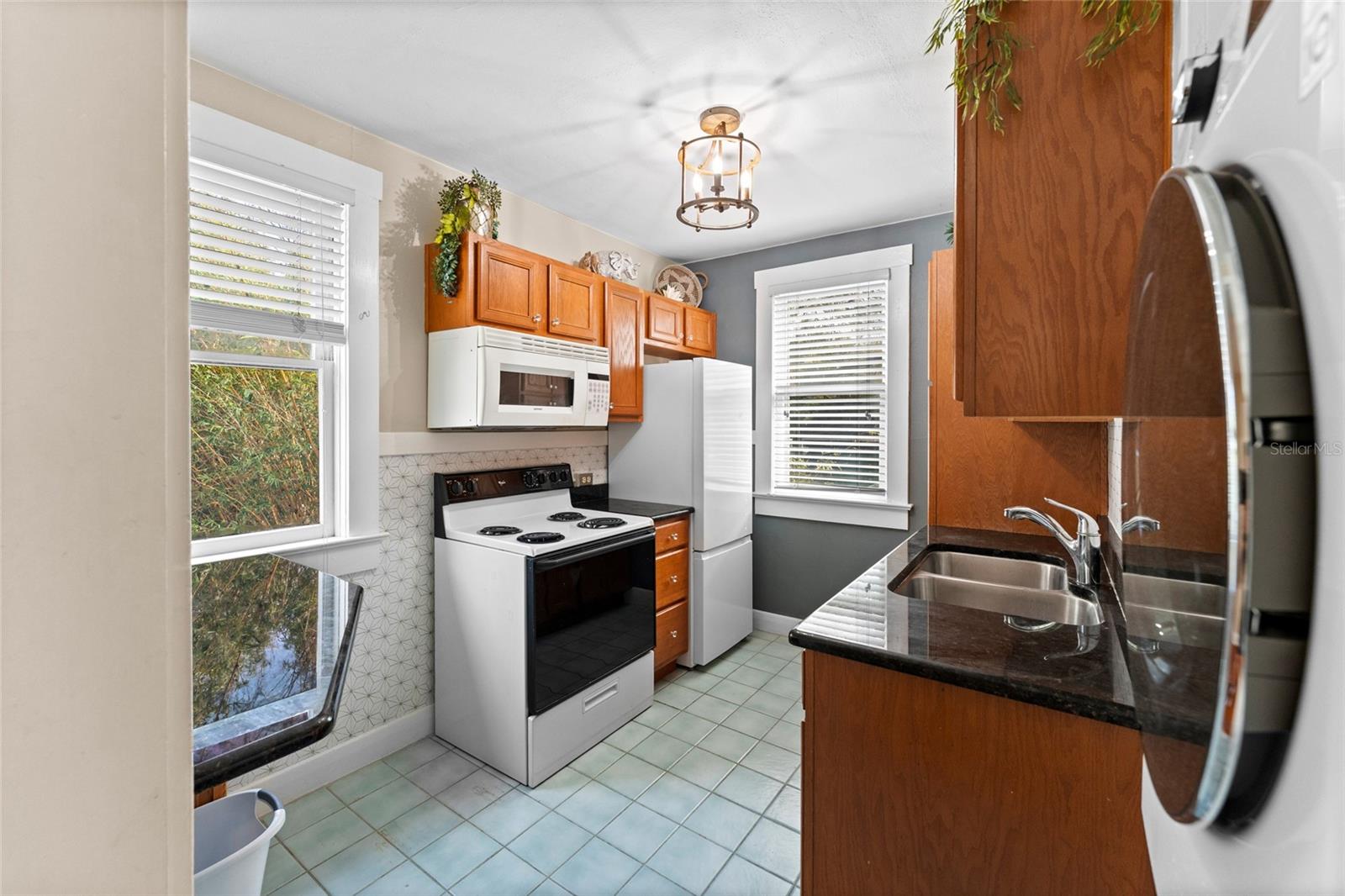 Image 40 of 97 For 1011 Broad Street