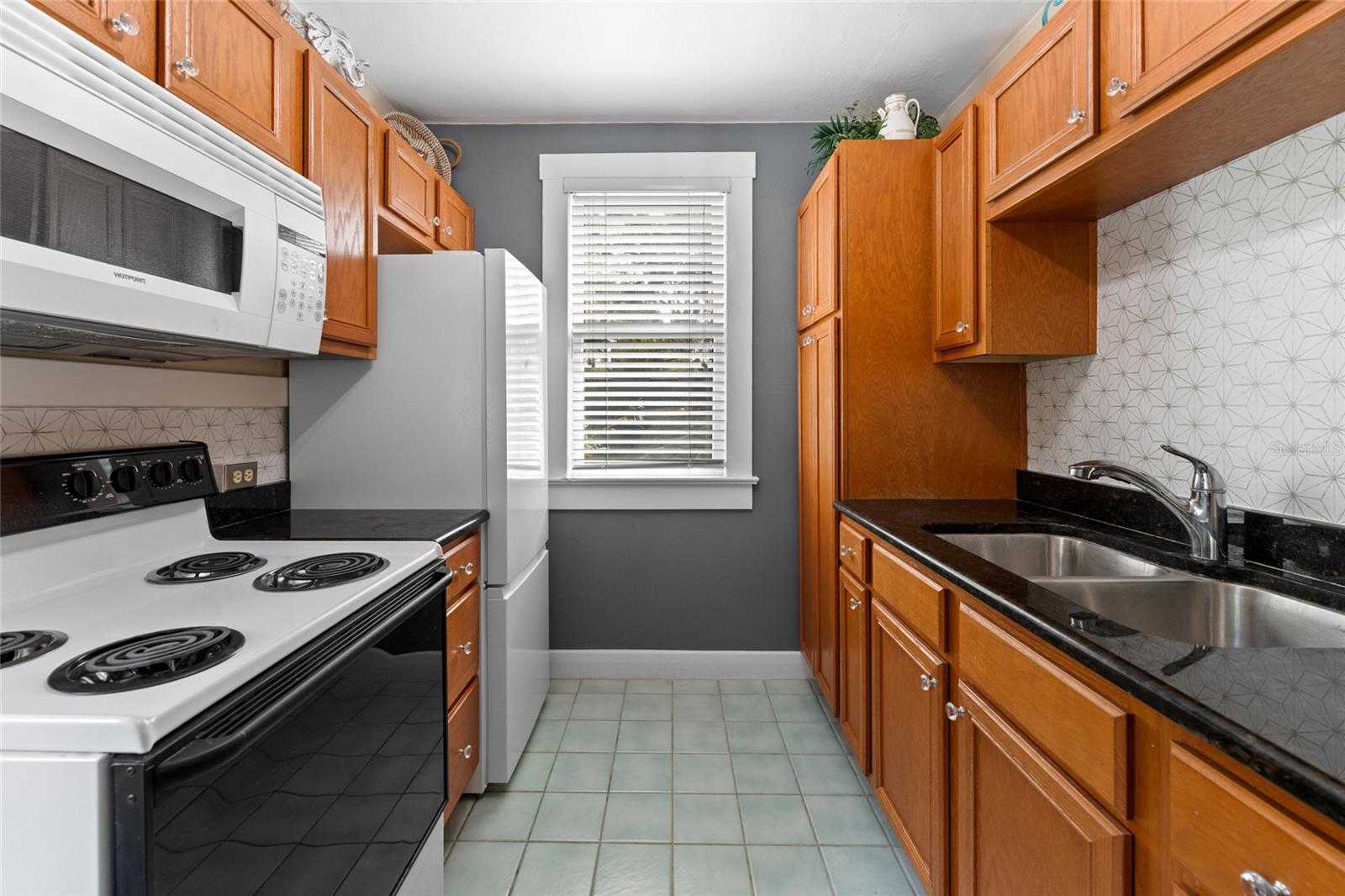 Image 41 of 97 For 1011 Broad Street