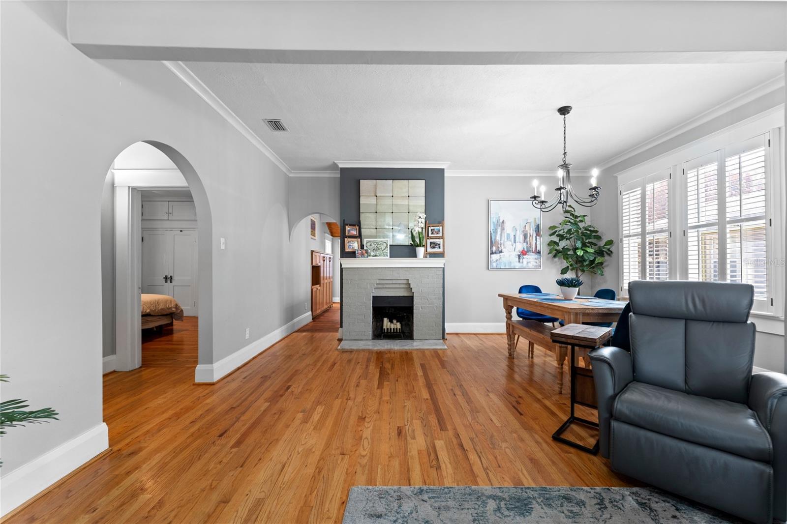 Image 6 of 97 For 1011 Broad Street