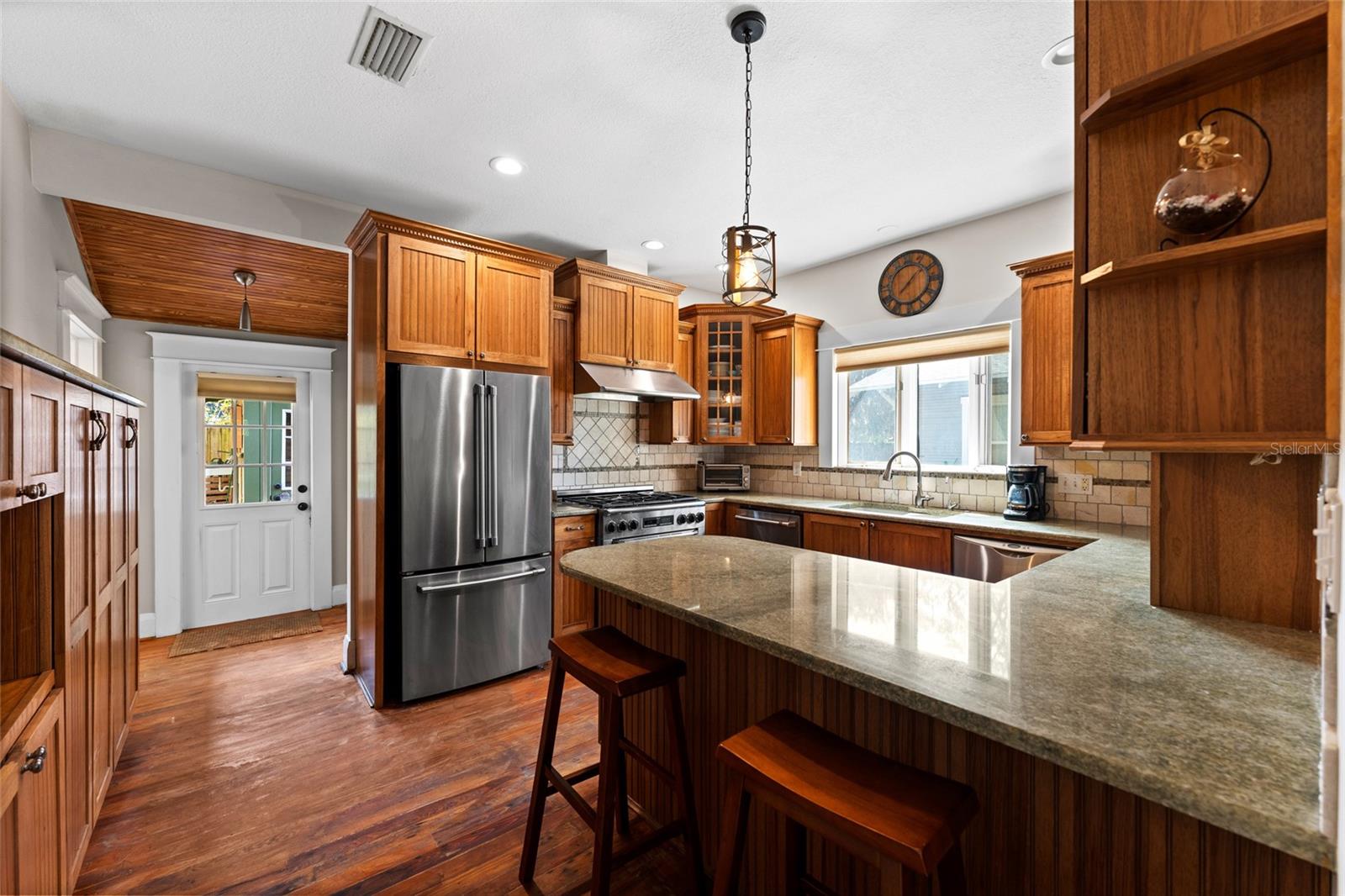 Image 8 of 97 For 1011 Broad Street