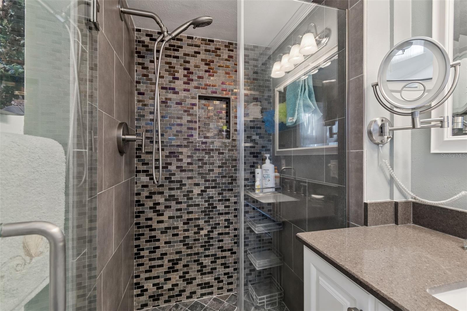 Image 24 of 43 For 1338 Snell Isle Boulevard Ne 2