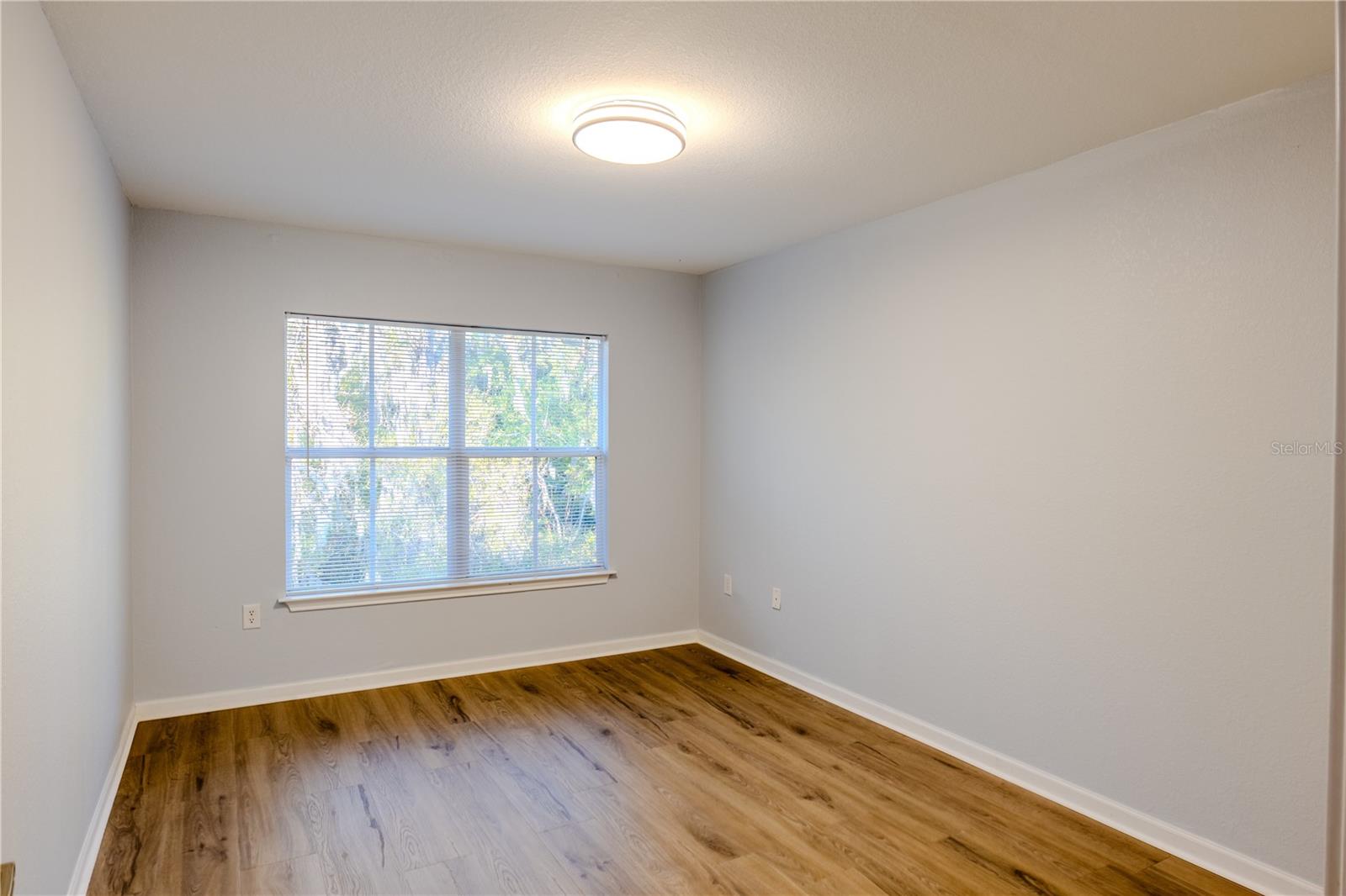 Image 17 of 26 For 8208 Downpatrick Court