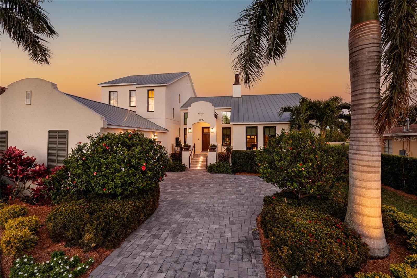 Details for 125 Almedo Way Way Ne, ST PETERSBURG, FL 33704