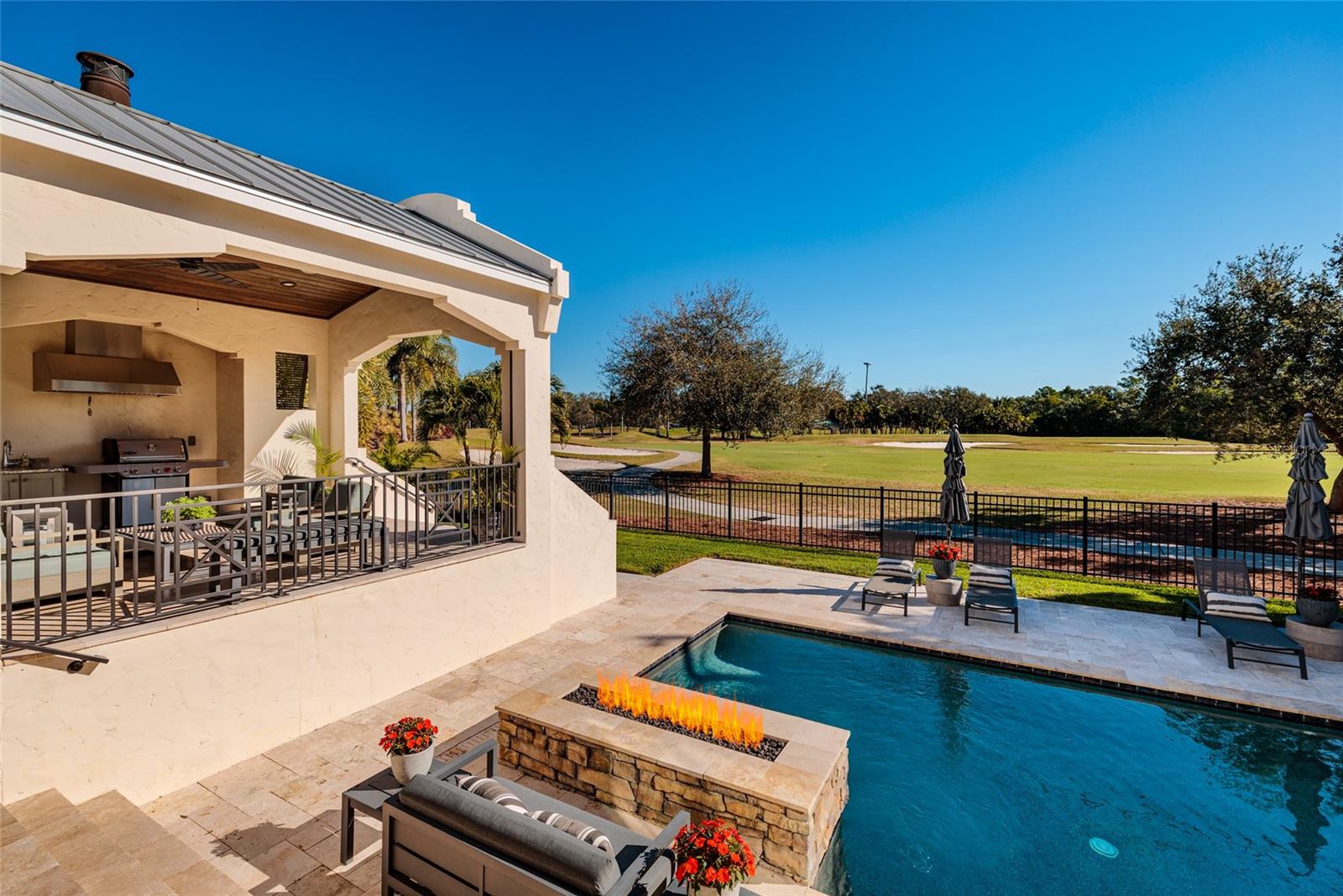 Image 16 of 44 For 125 Almedo Way Way Ne