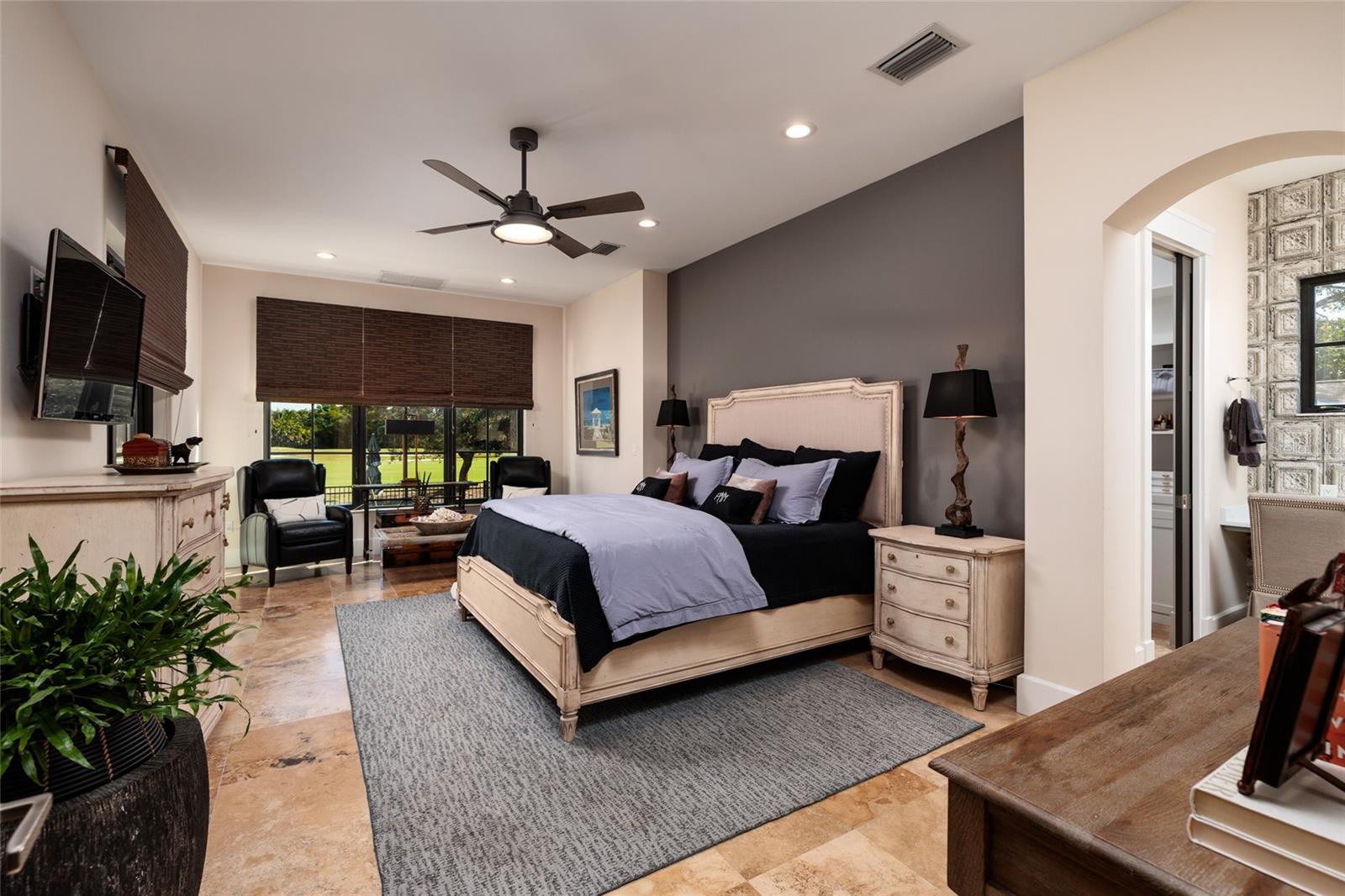 Image 18 of 44 For 125 Almedo Way Way Ne