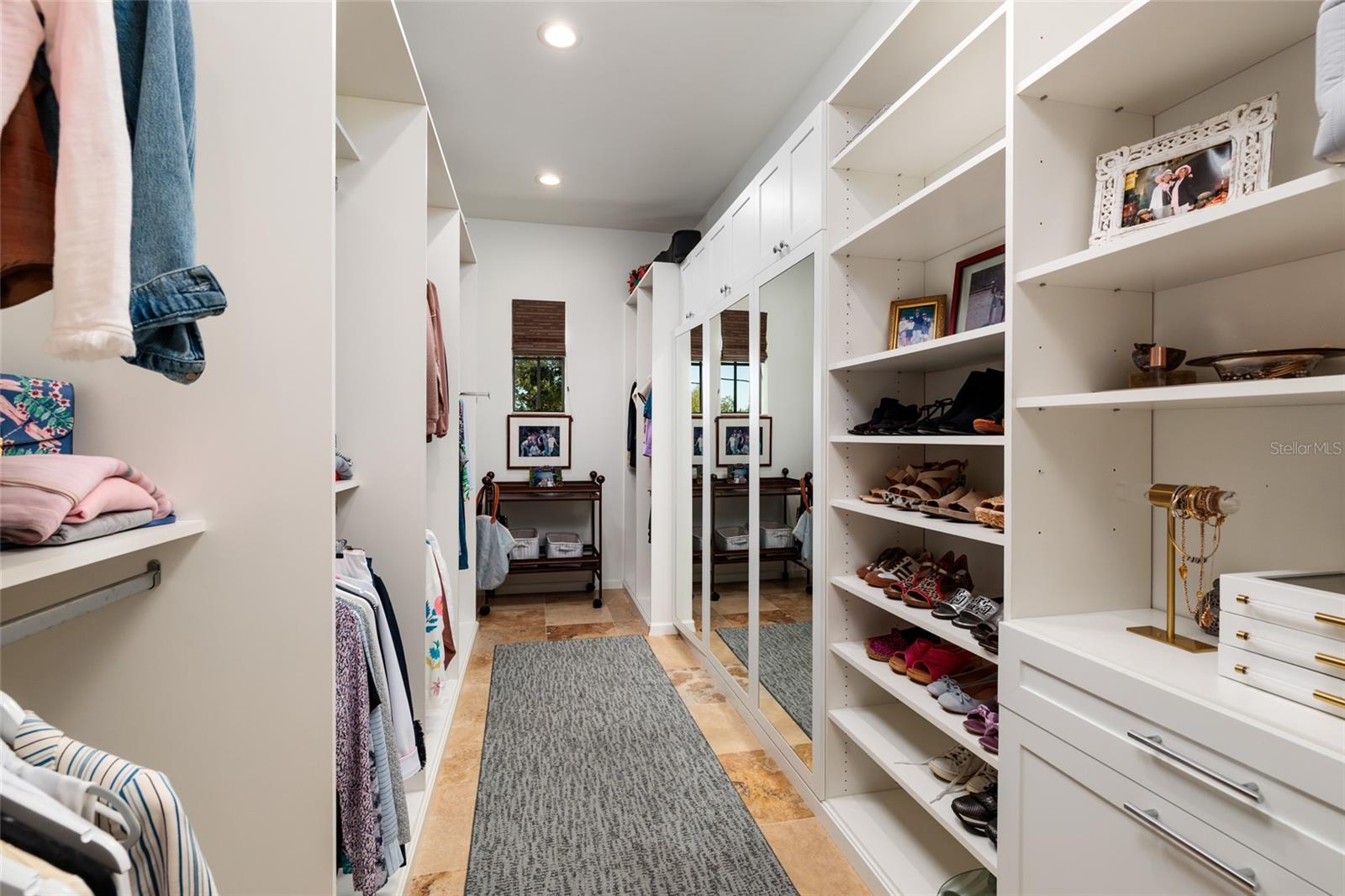 Image 21 of 44 For 125 Almedo Way Way Ne