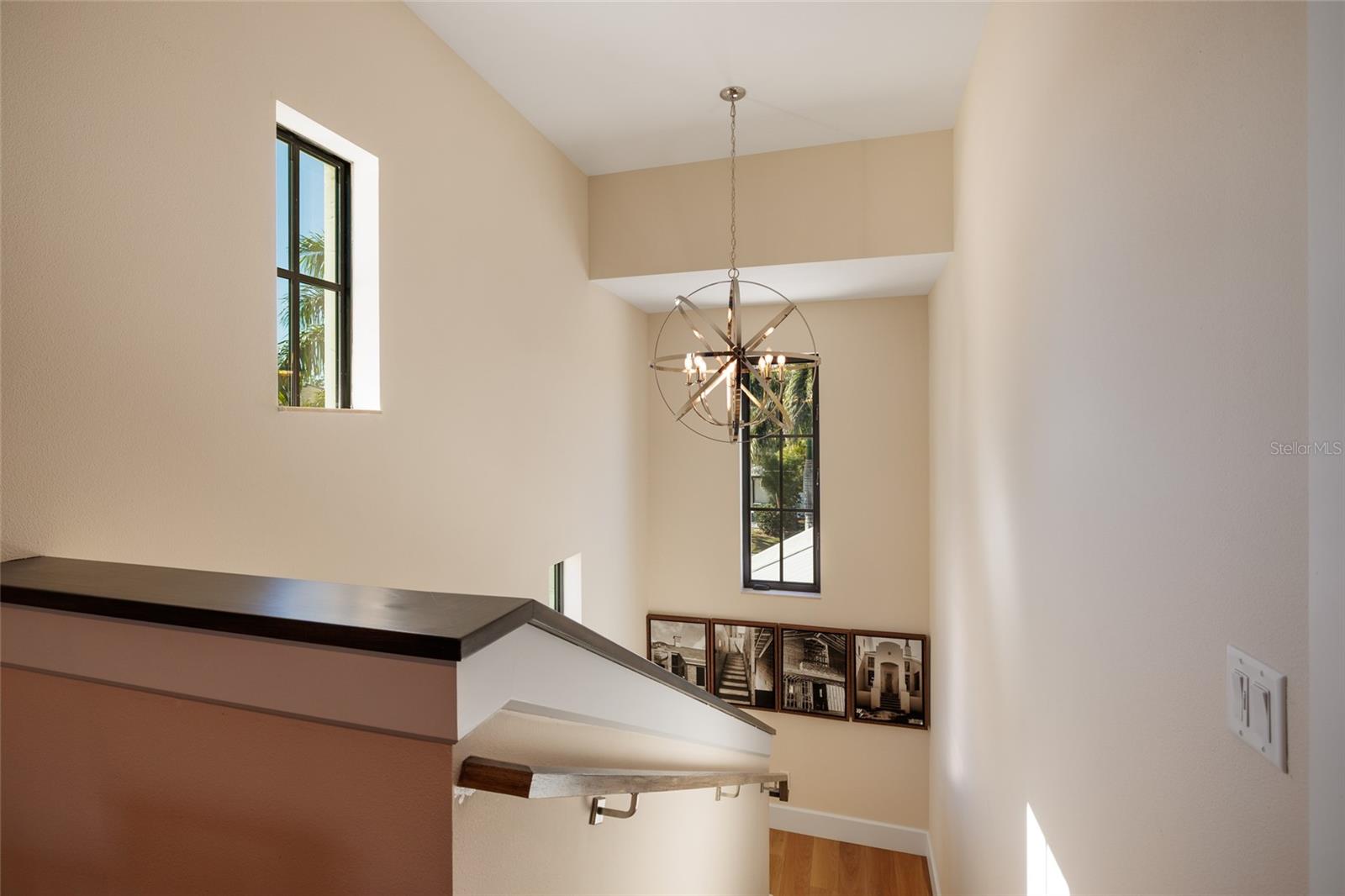 Image 24 of 44 For 125 Almedo Way Way Ne