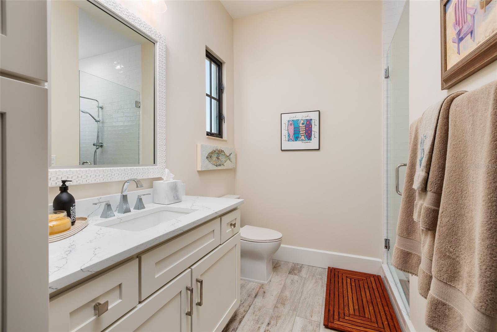 Image 29 of 44 For 125 Almedo Way Way Ne