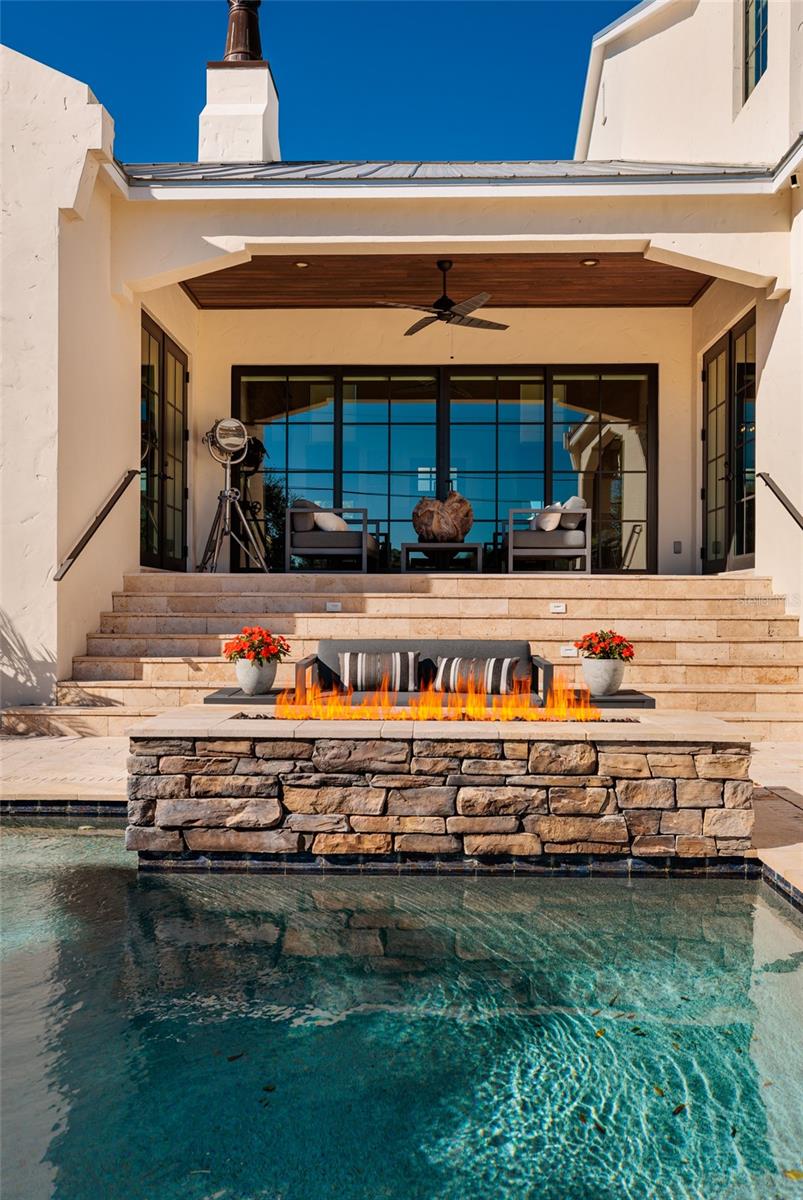 Image 36 of 44 For 125 Almedo Way Way Ne