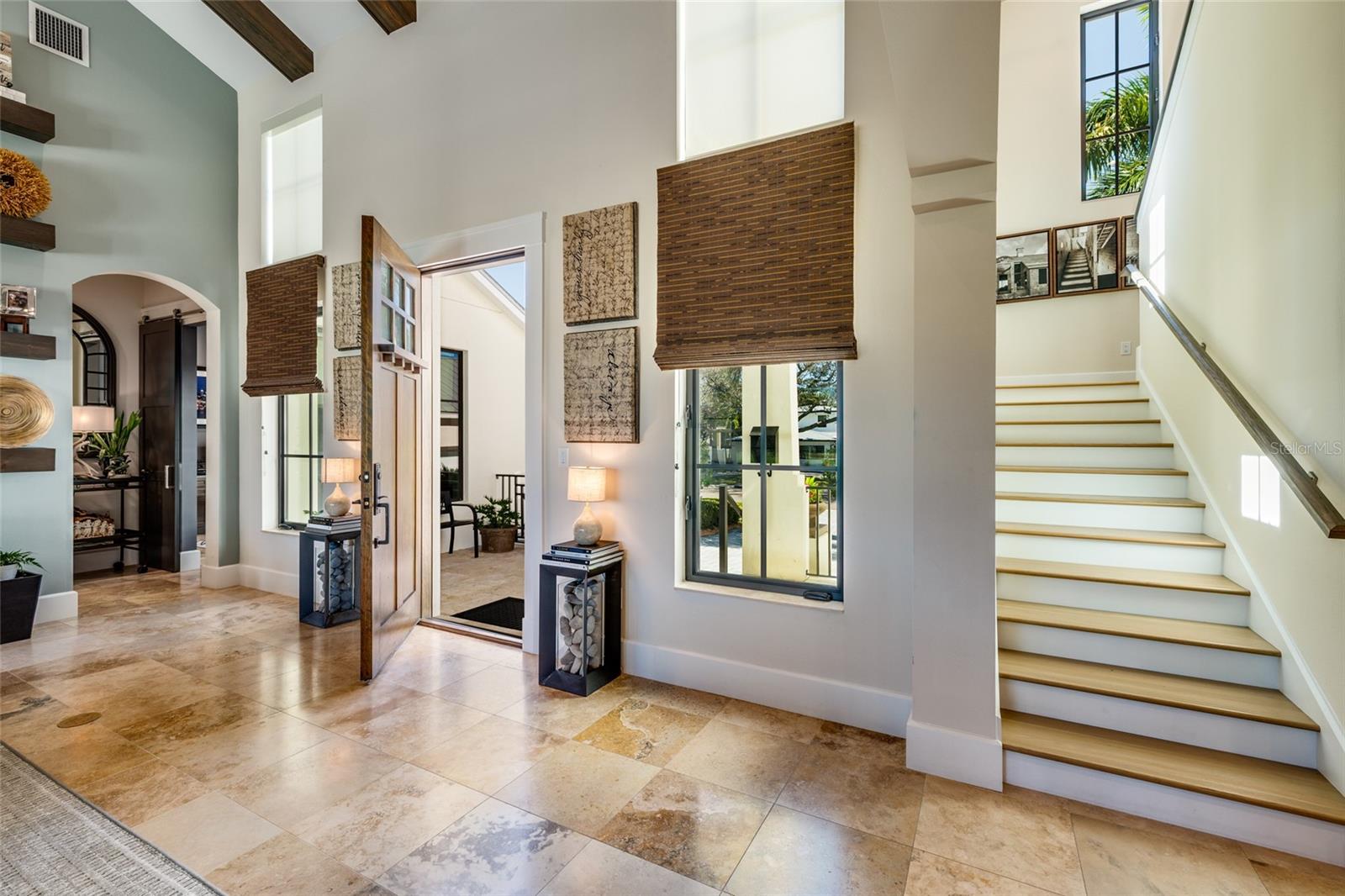 Image 5 of 44 For 125 Almedo Way Way Ne