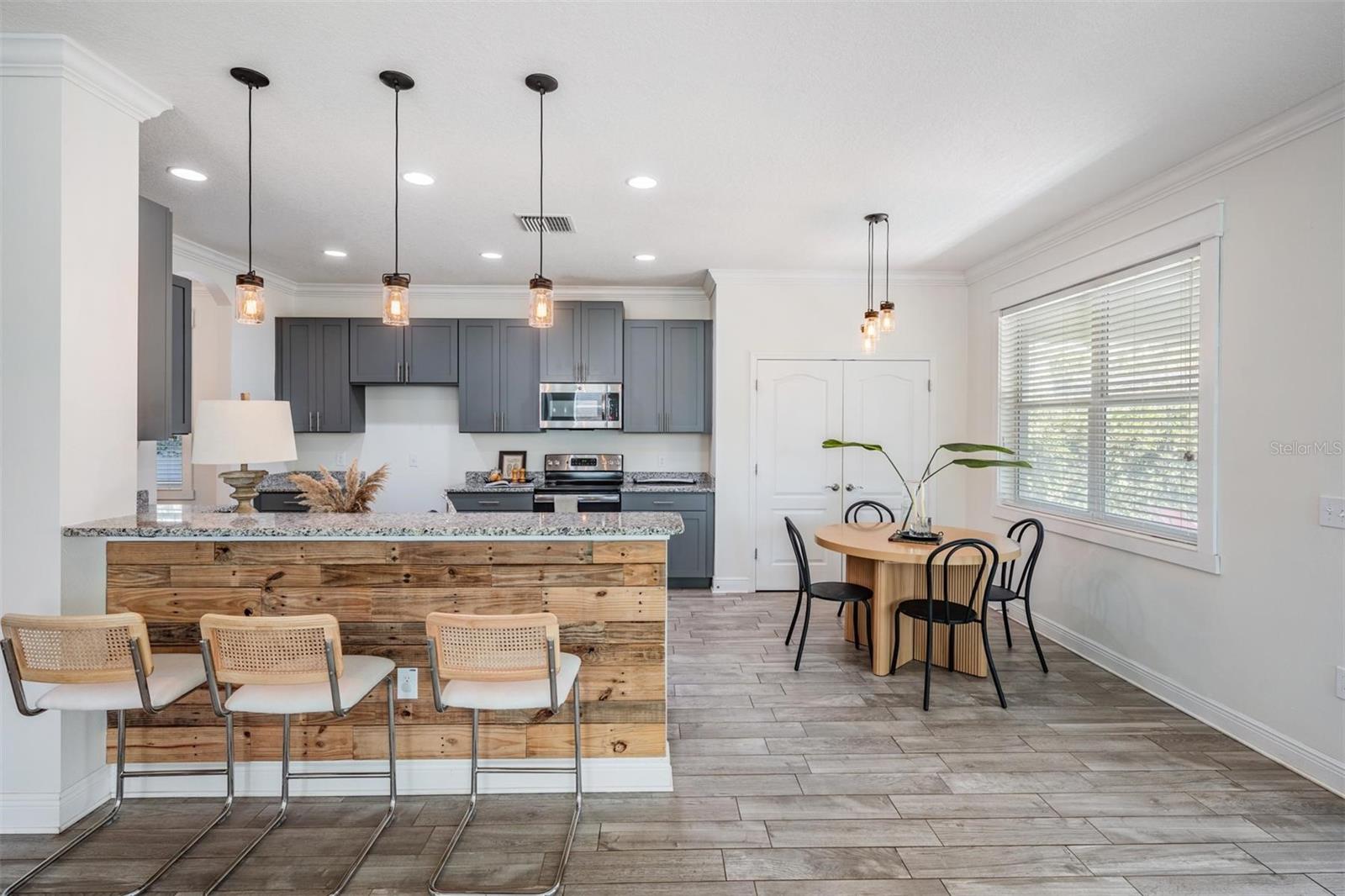 Image 12 of 41 For 211 Matanzas Avenue