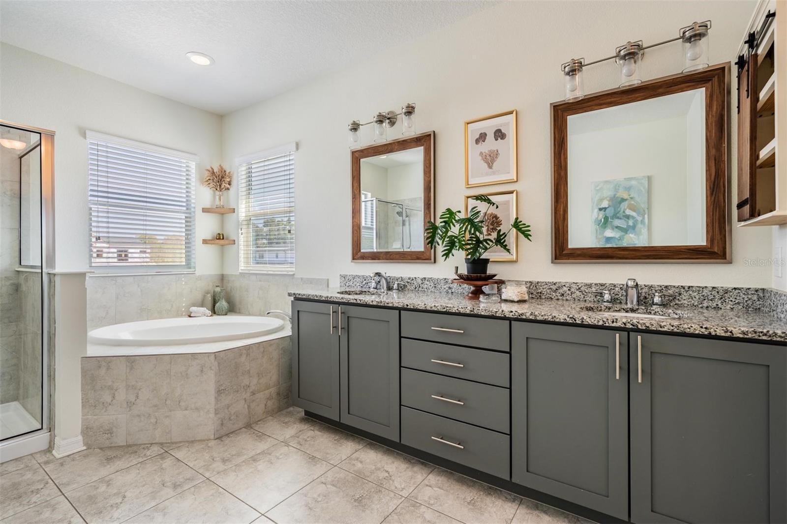 Image 25 of 41 For 211 Matanzas Avenue