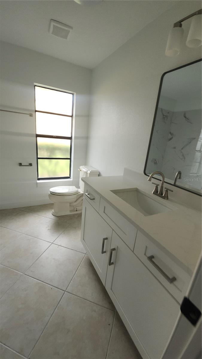 Image 10 of 18 For 2001 Country Club Court