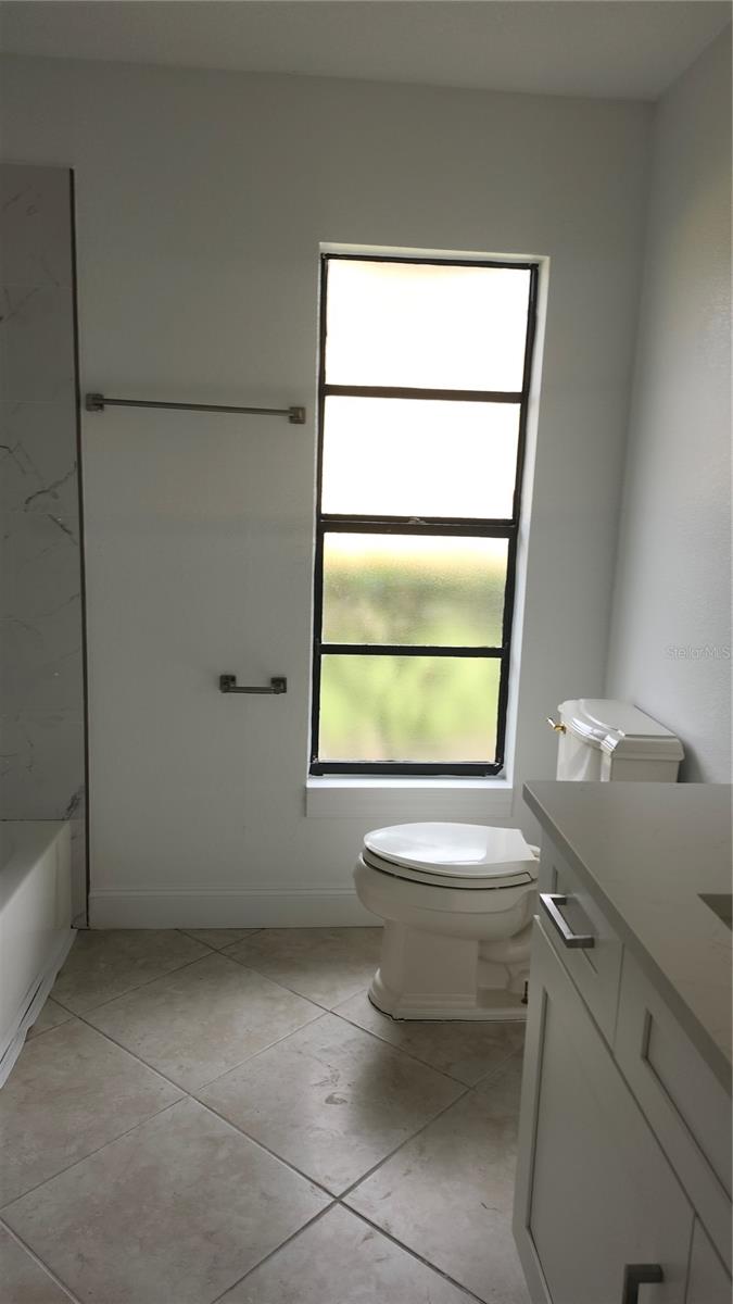 Image 11 of 18 For 2001 Country Club Court