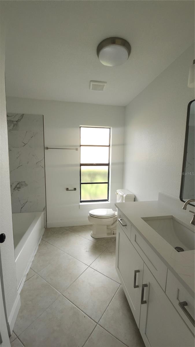 Image 13 of 18 For 2001 Country Club Court