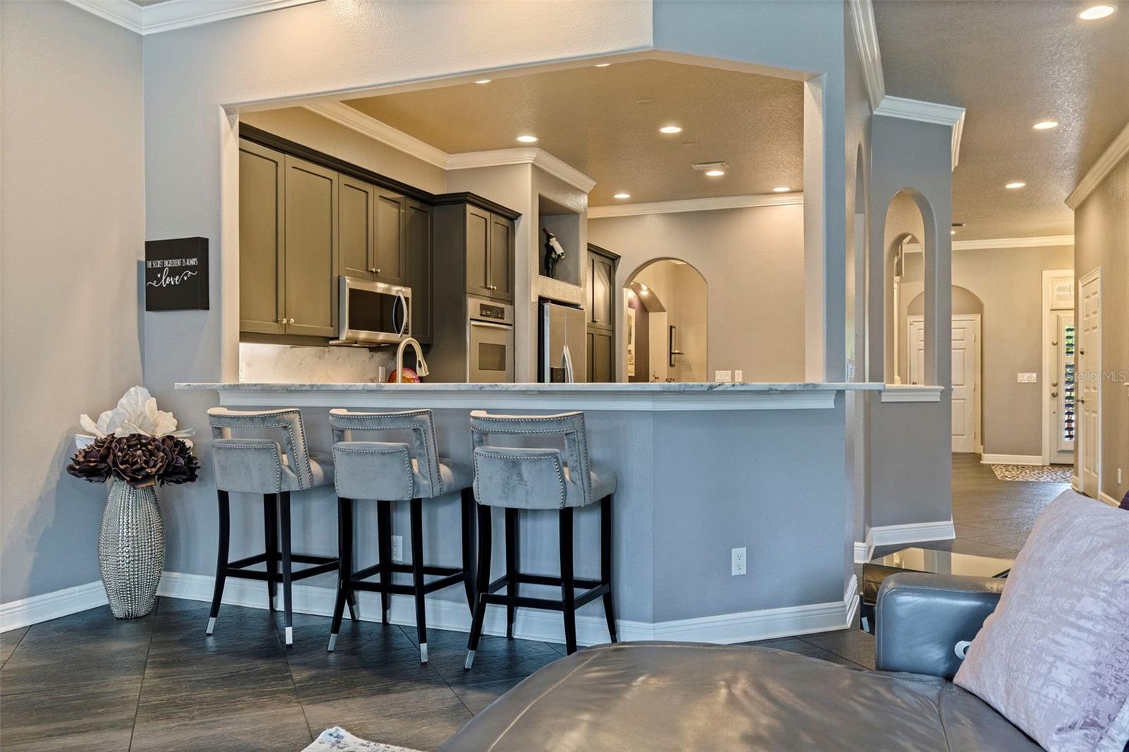 Image 13 of 56 For 618 Saxony Boulevard