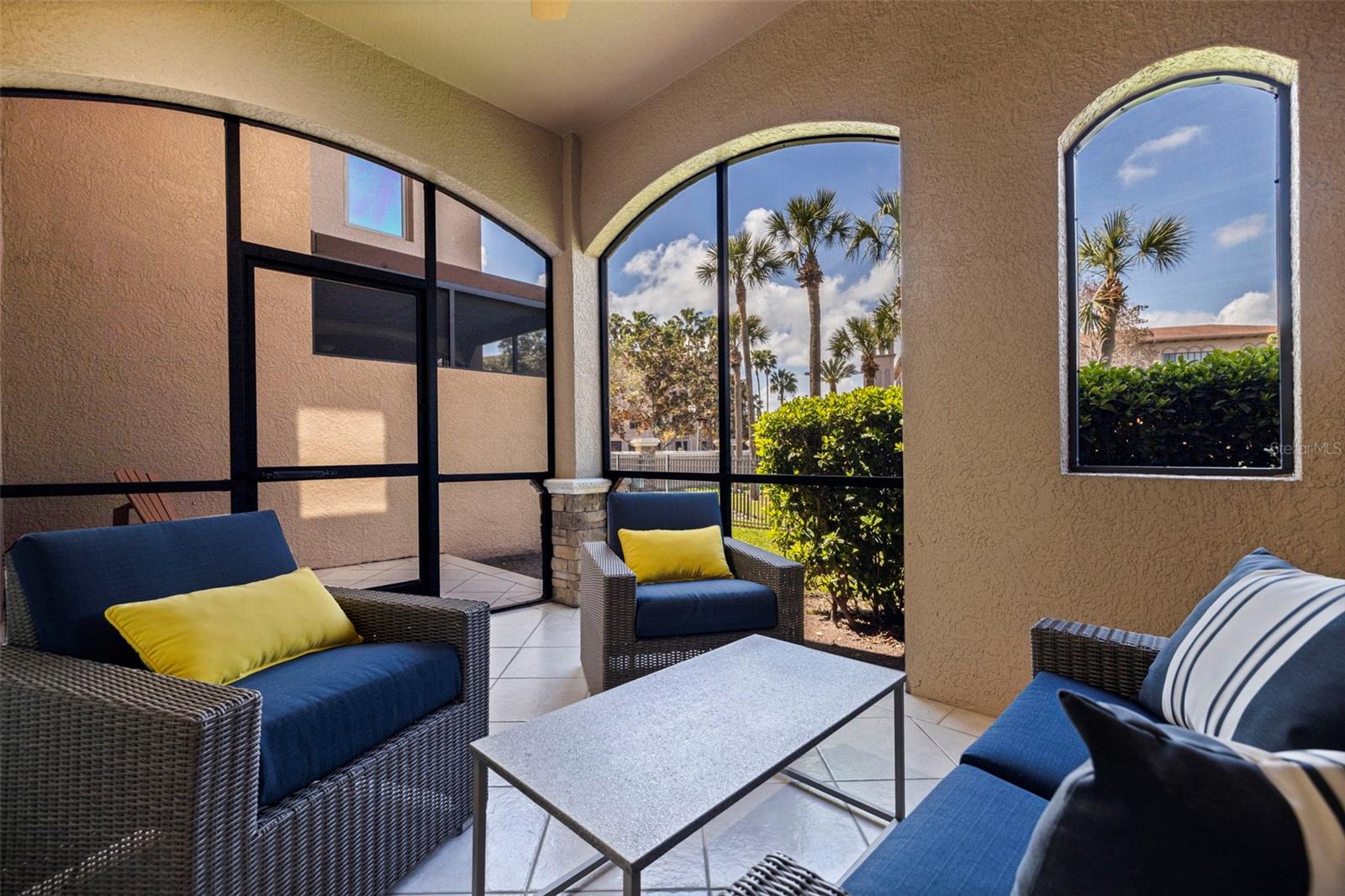 Image 22 of 56 For 618 Saxony Boulevard