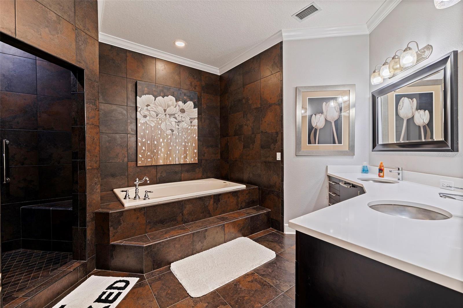 Image 27 of 56 For 618 Saxony Boulevard