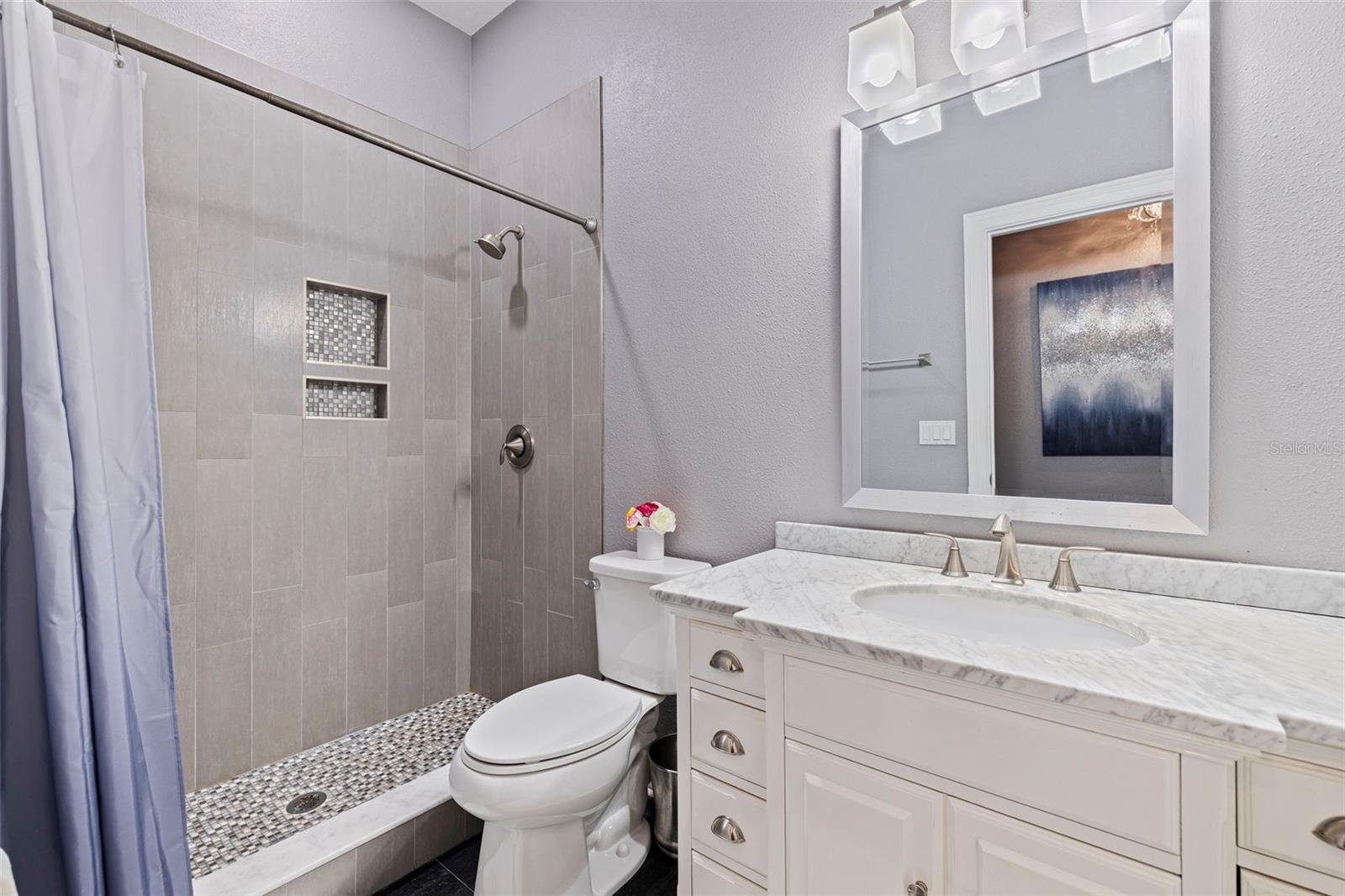 Image 41 of 56 For 618 Saxony Boulevard