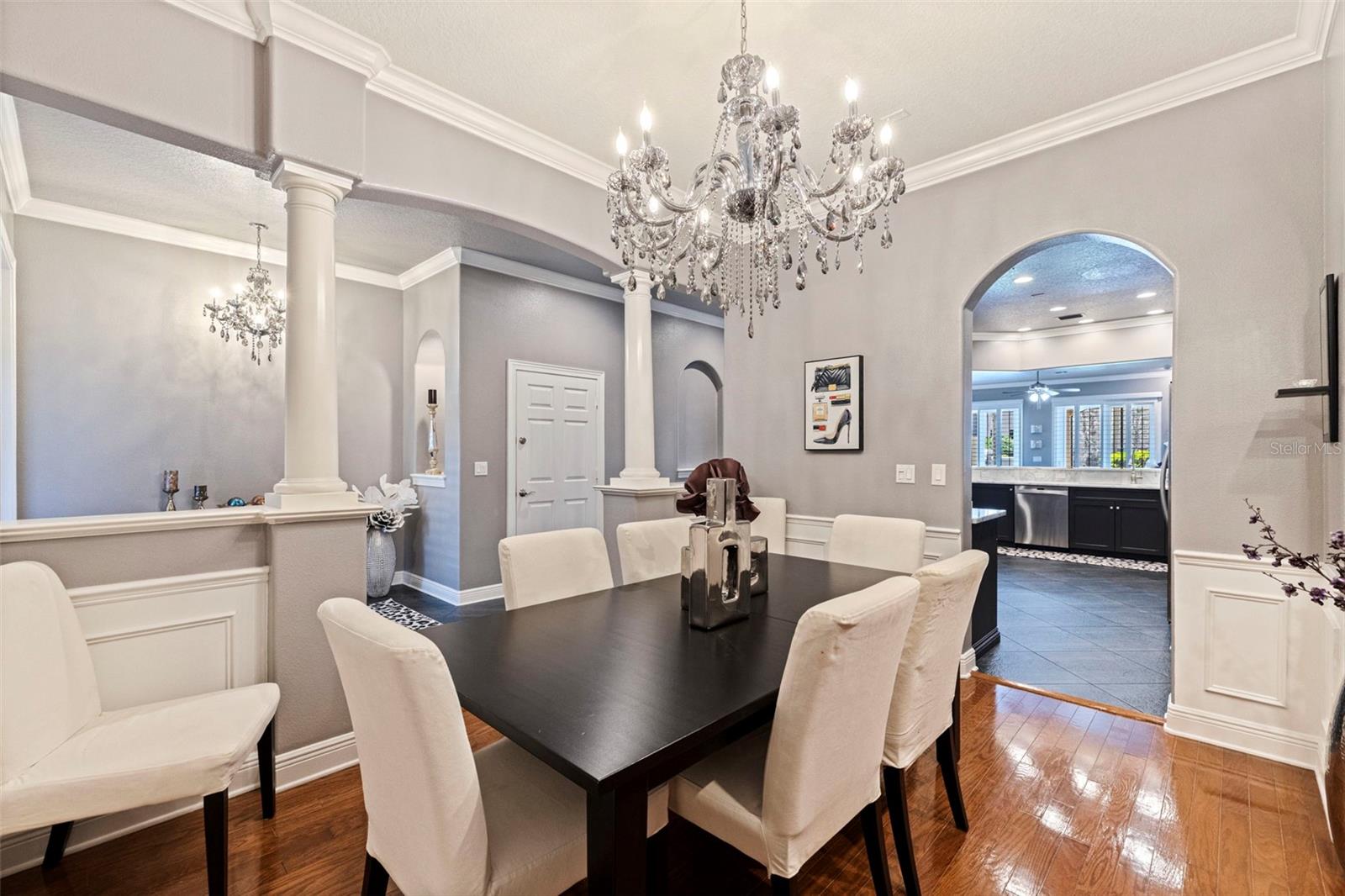 Image 7 of 56 For 618 Saxony Boulevard