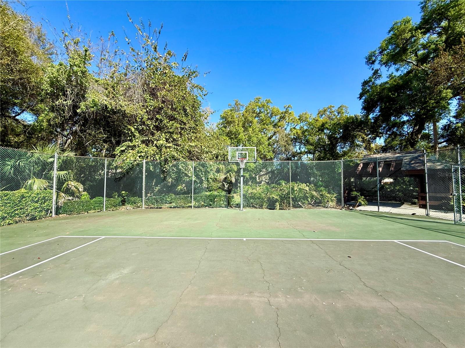 Image 31 of 32 For 4047 Arrowwood Court