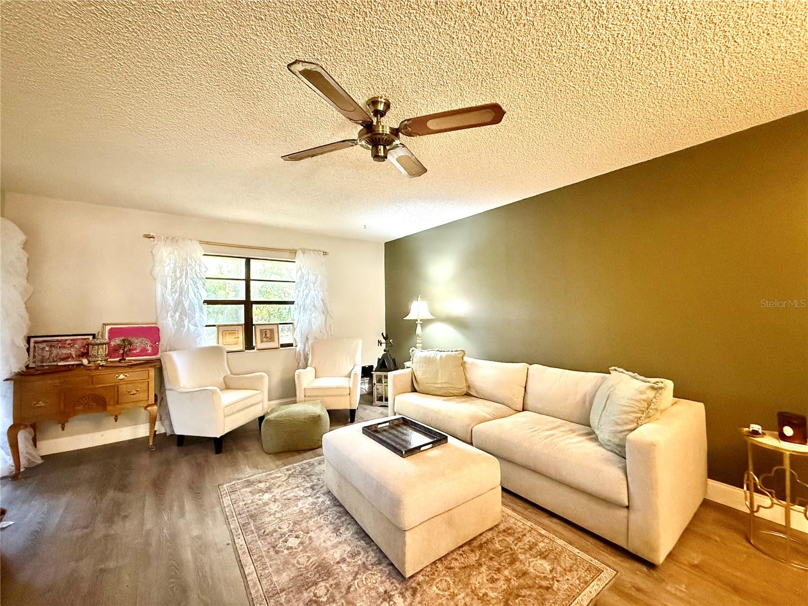 Image 7 of 32 For 4047 Arrowwood Court