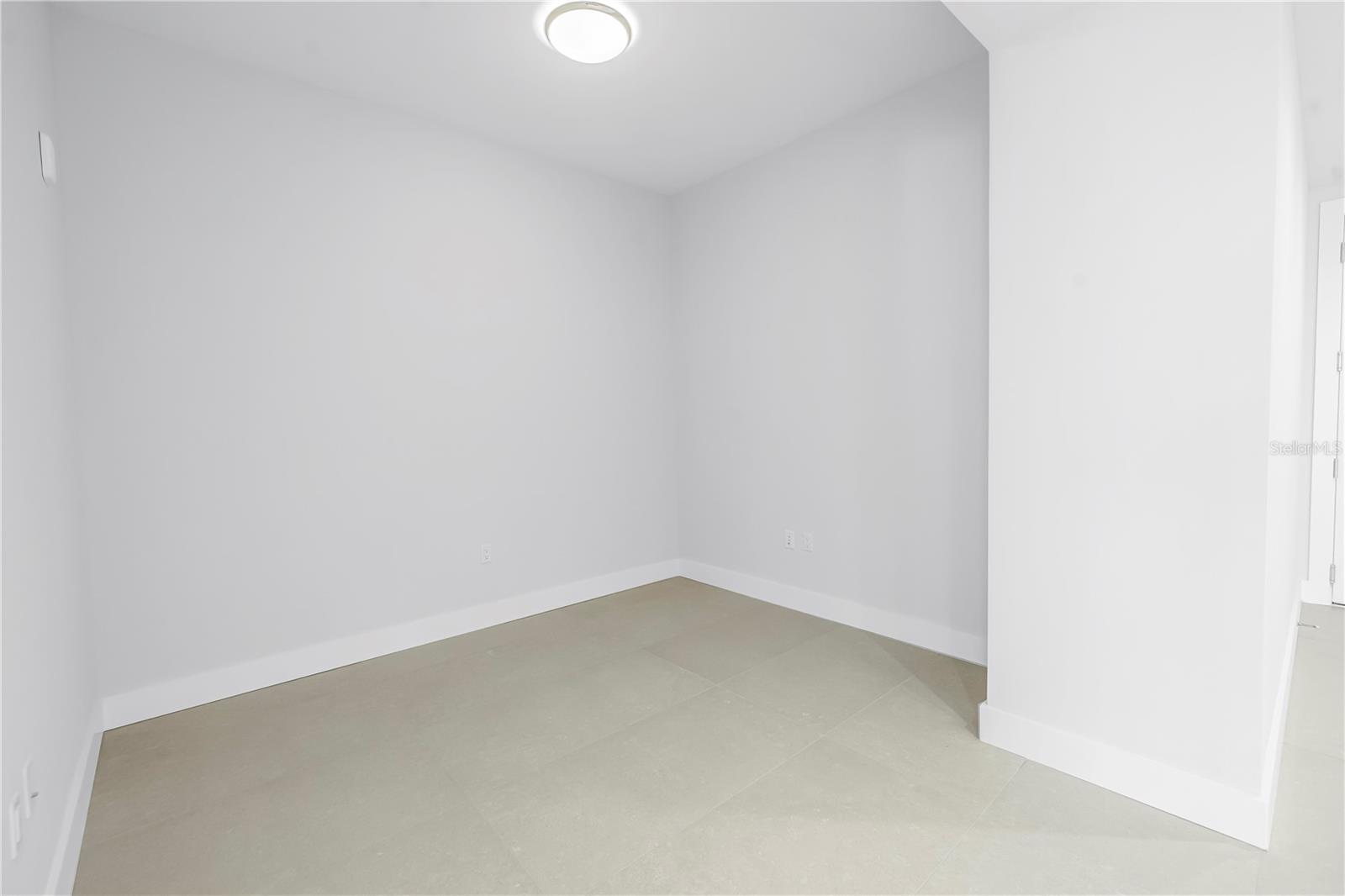 Image 12 of 70 For 275 1st Avenue S 1703