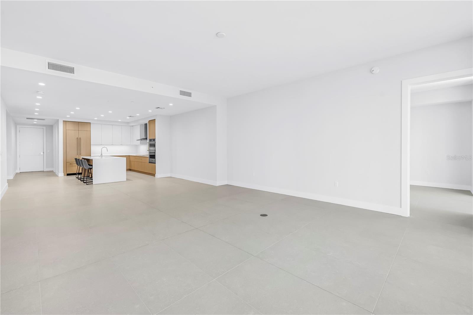 Image 14 of 70 For 275 1st Avenue S 1703