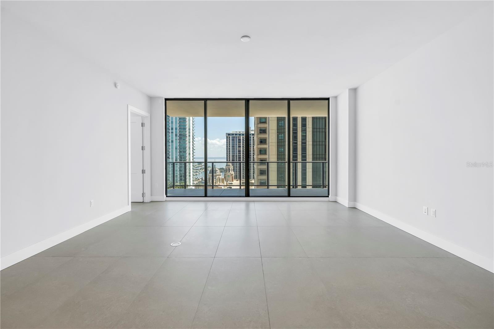 Image 15 of 70 For 275 1st Avenue S 1703