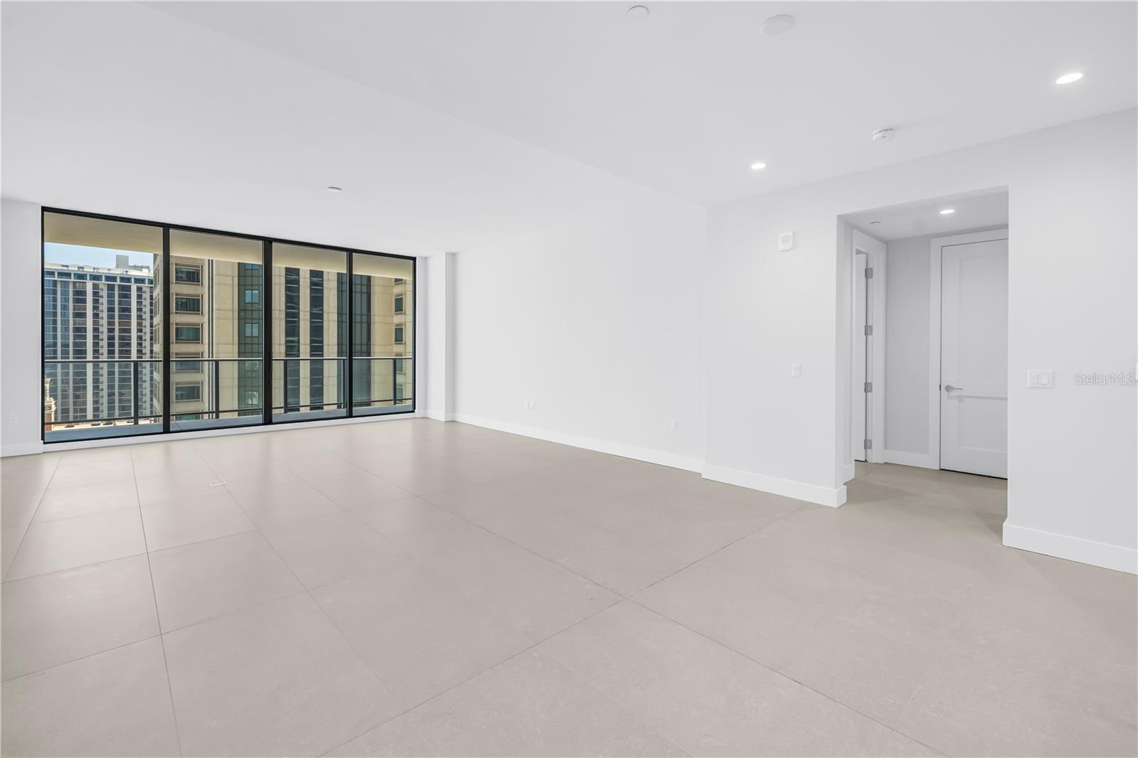 Image 17 of 70 For 275 1st Avenue S 1703