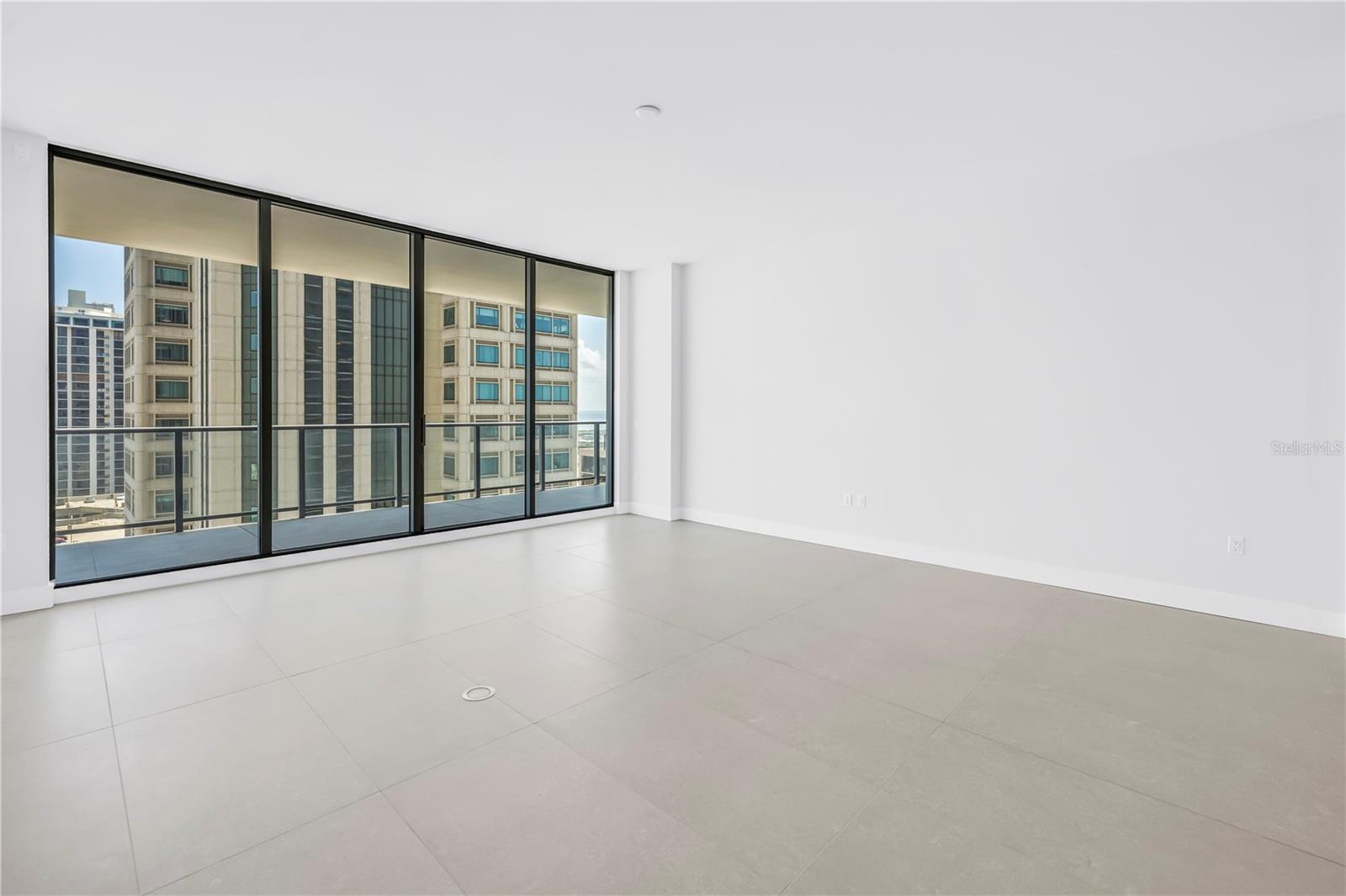 Image 21 of 70 For 275 1st Avenue S 1703