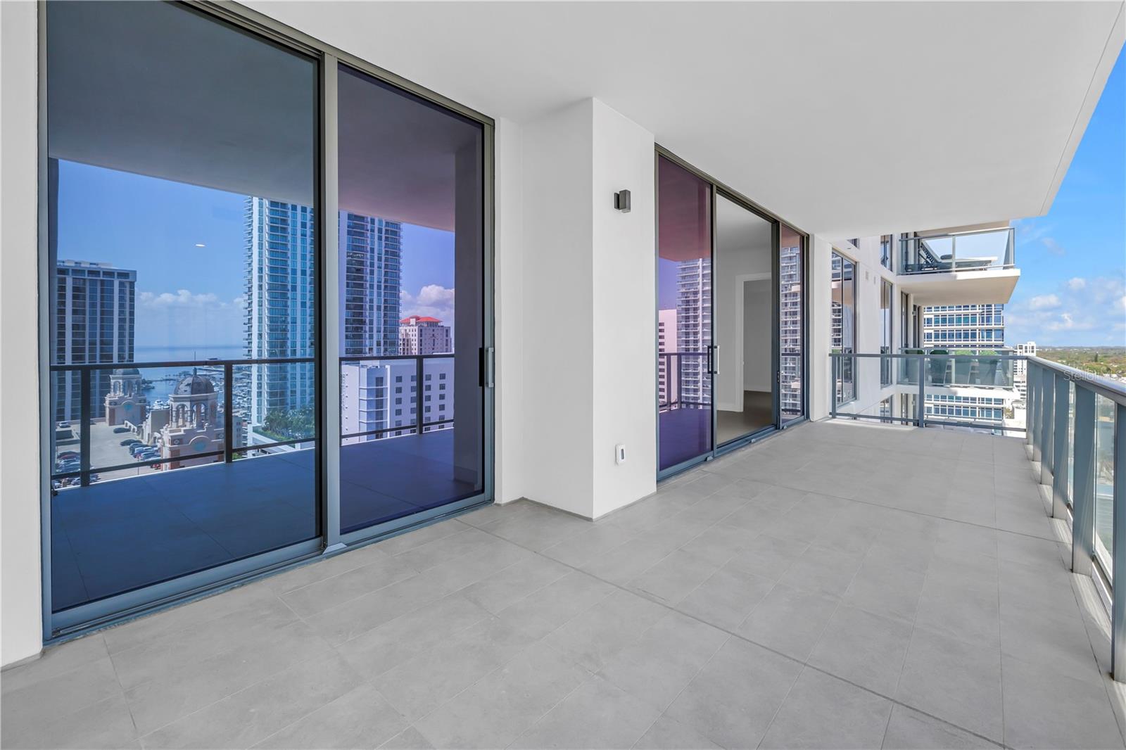 Image 25 of 70 For 275 1st Avenue S 1703