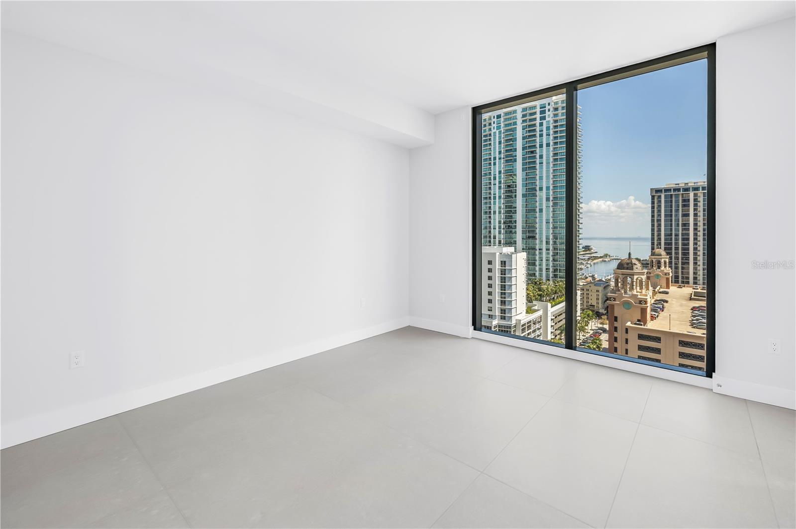 Image 35 of 70 For 275 1st Avenue S 1703