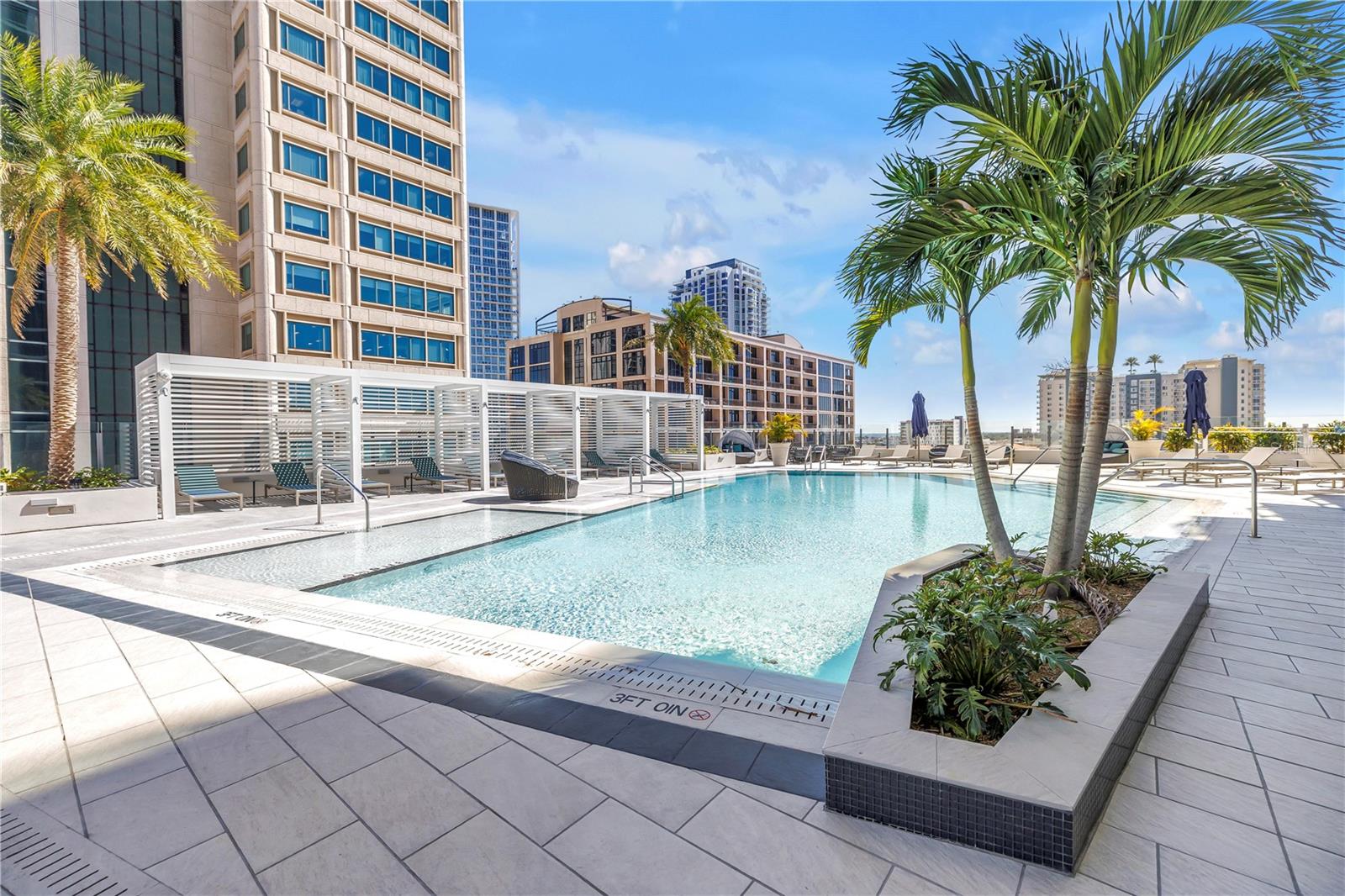 Image 39 of 70 For 275 1st Avenue S 1703