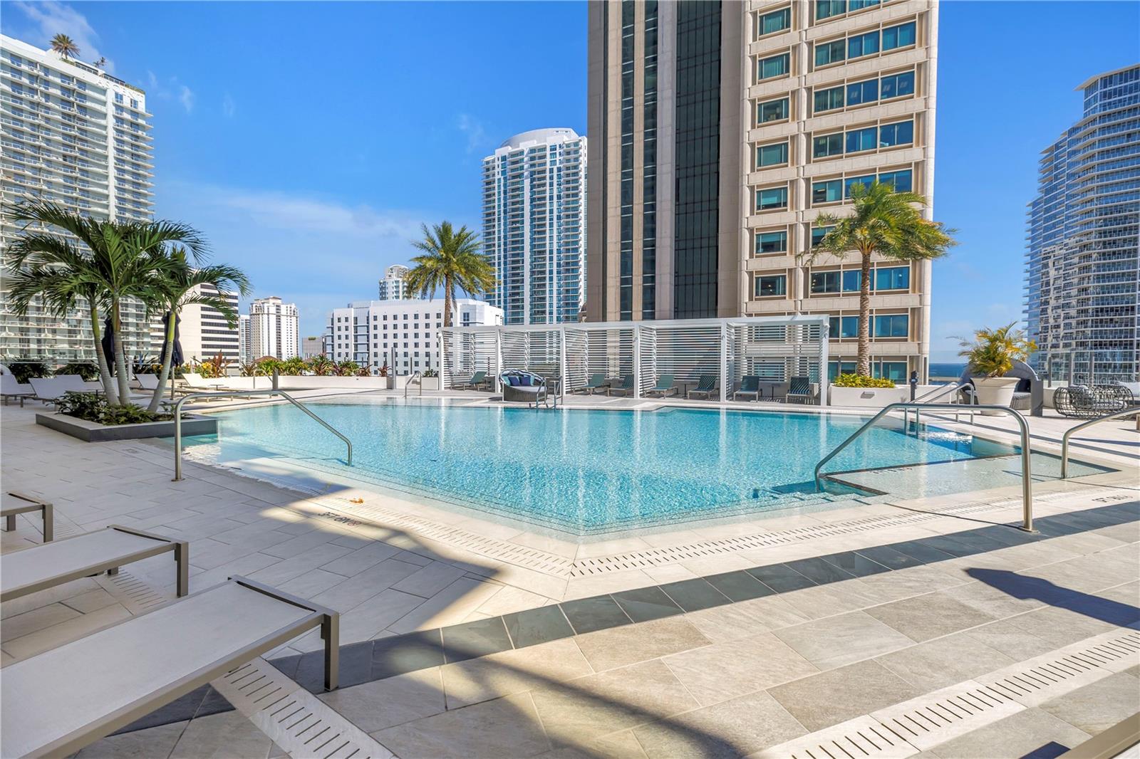 Image 40 of 70 For 275 1st Avenue S 1703