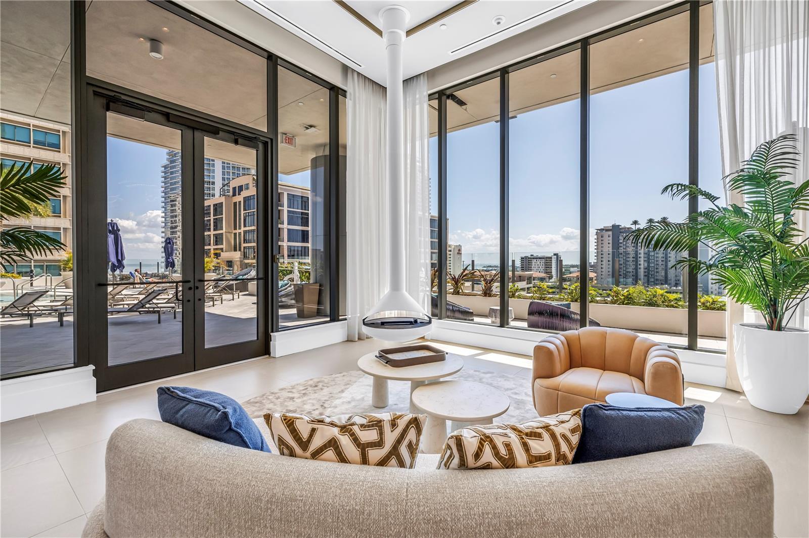 Image 48 of 70 For 275 1st Avenue S 1703