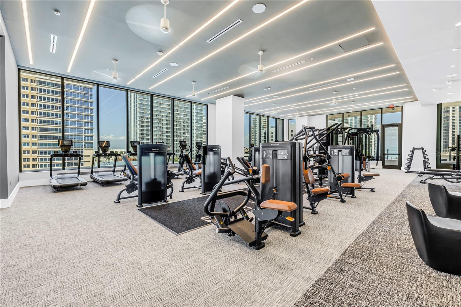 Image 53 of 70 For 275 1st Avenue S 1703