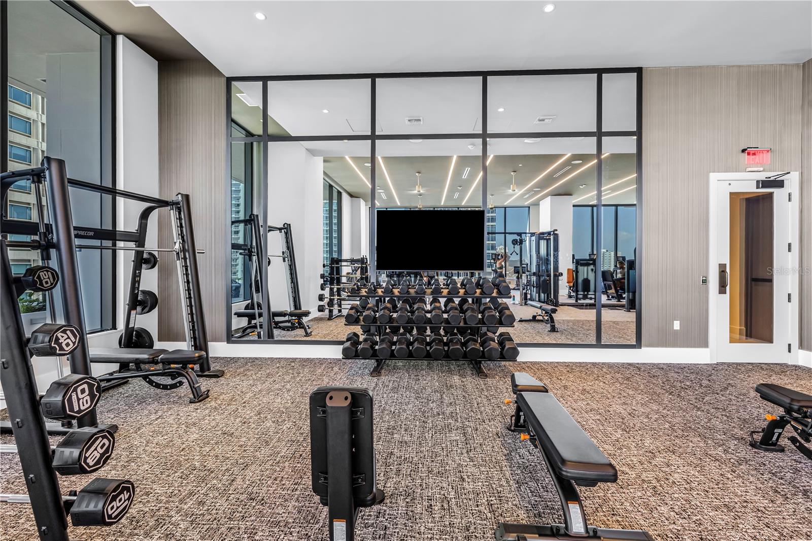 Image 56 of 70 For 275 1st Avenue S 1703