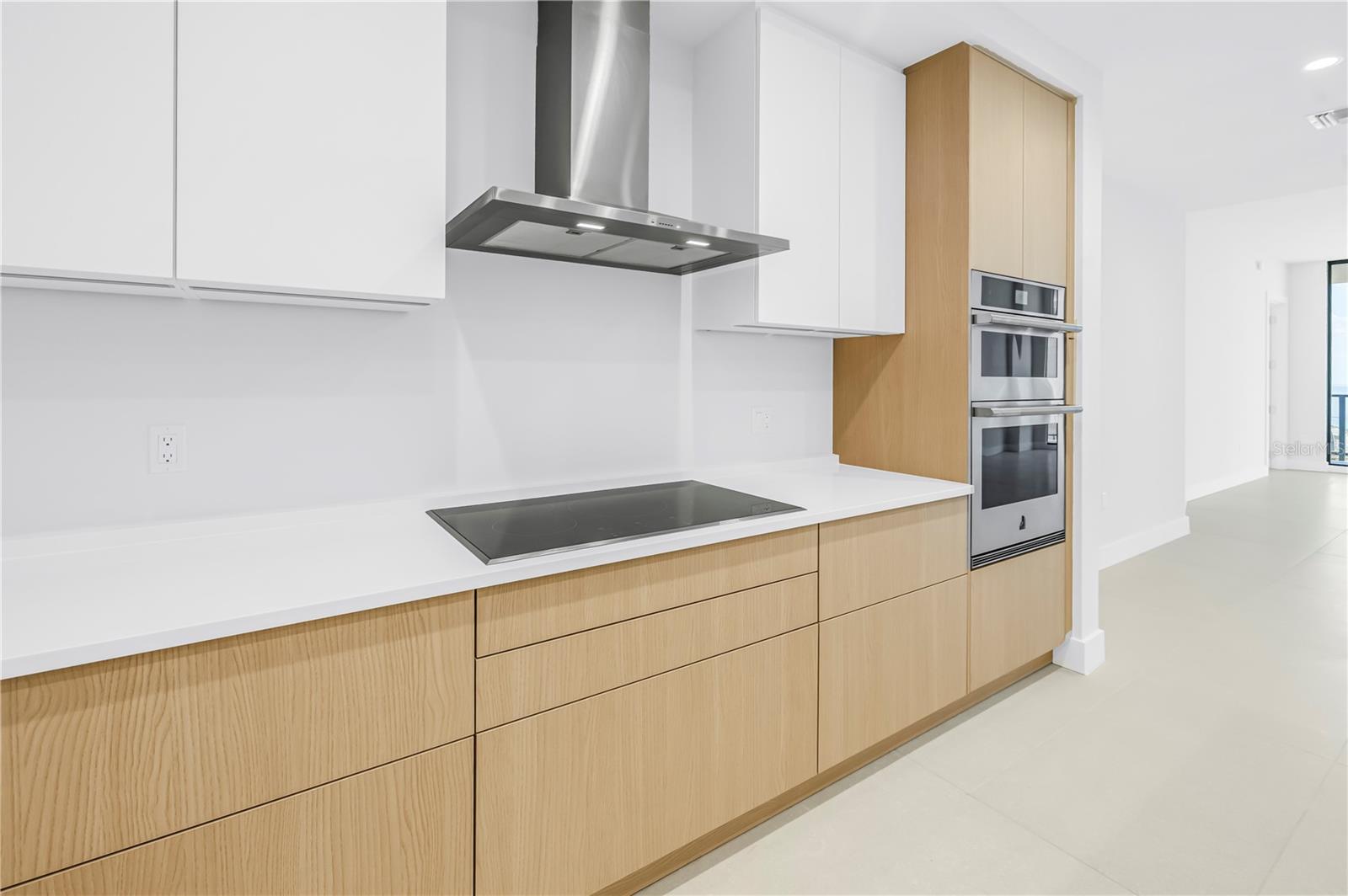 Image 7 of 70 For 275 1st Avenue S 1703